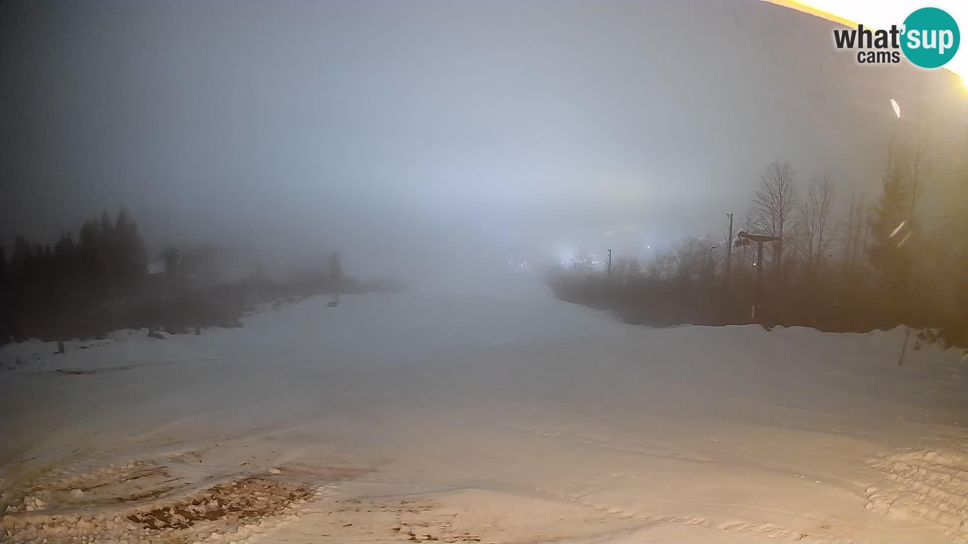 Kamera uživo Bohinjska Bistrica – Pogled u stvarnom vremenu sa skijališta Kozji Hrbet