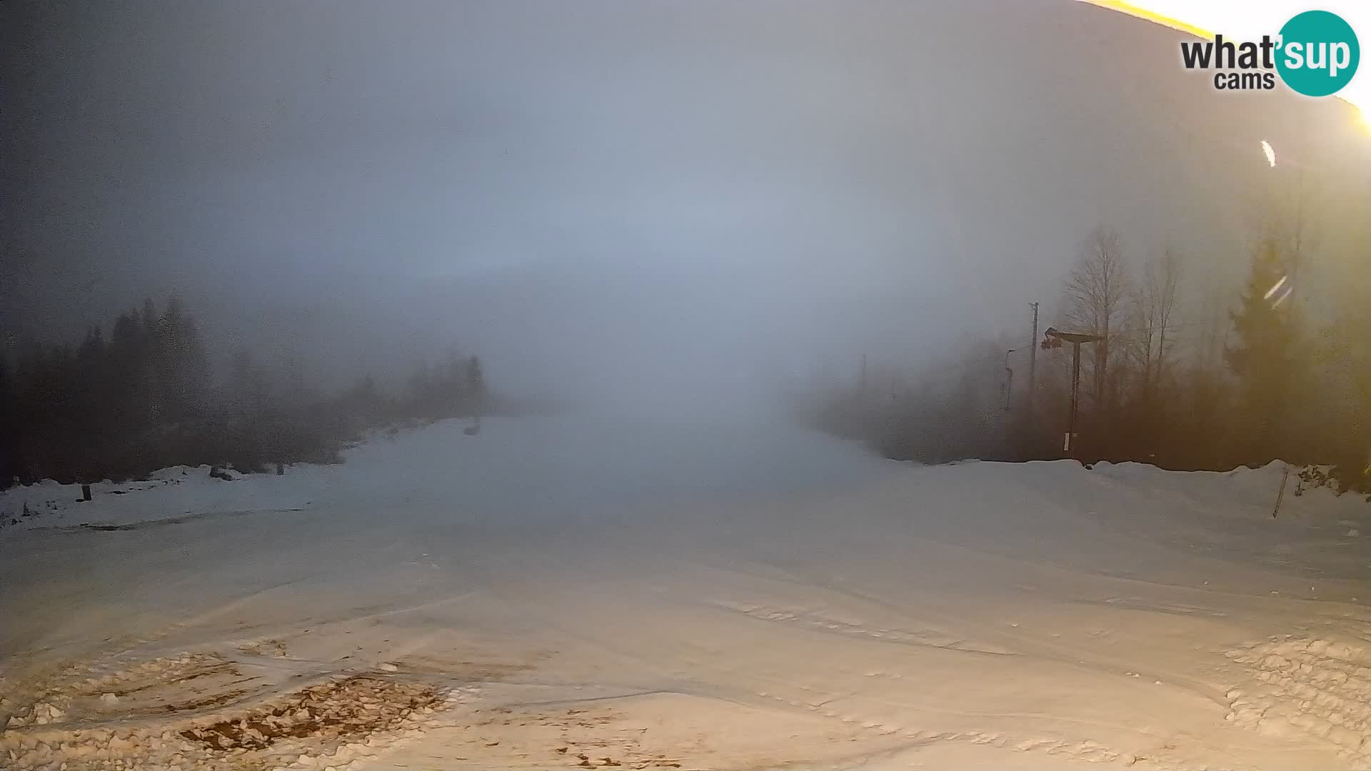 Spletna kamera Bohinjska Bistrica – Pogled v živo s smučišča Kozji Hrbet