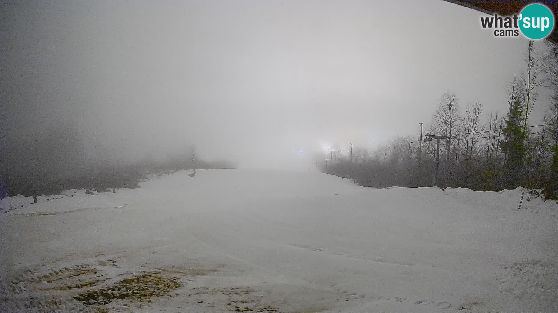 Kamera uživo Bohinjska Bistrica – Pogled u stvarnom vremenu sa skijališta Kozji Hrbet