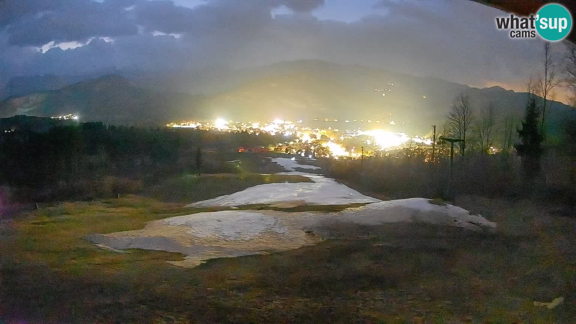 Spletna kamera Bohinjska Bistrica – Pogled v živo s smučišča Kozji Hrbet