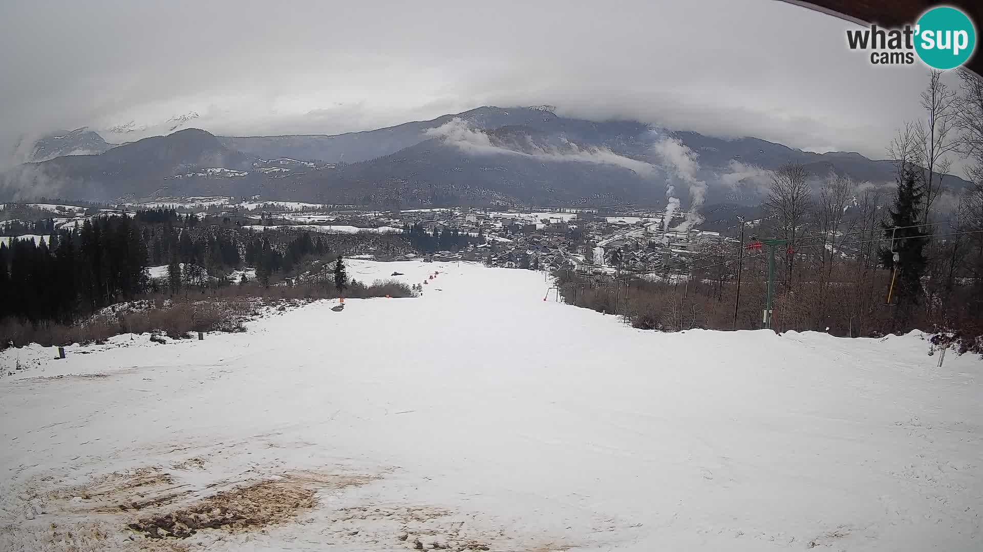 Kamera uživo Bohinjska Bistrica – Pogled u stvarnom vremenu sa skijališta Kozji Hrbet