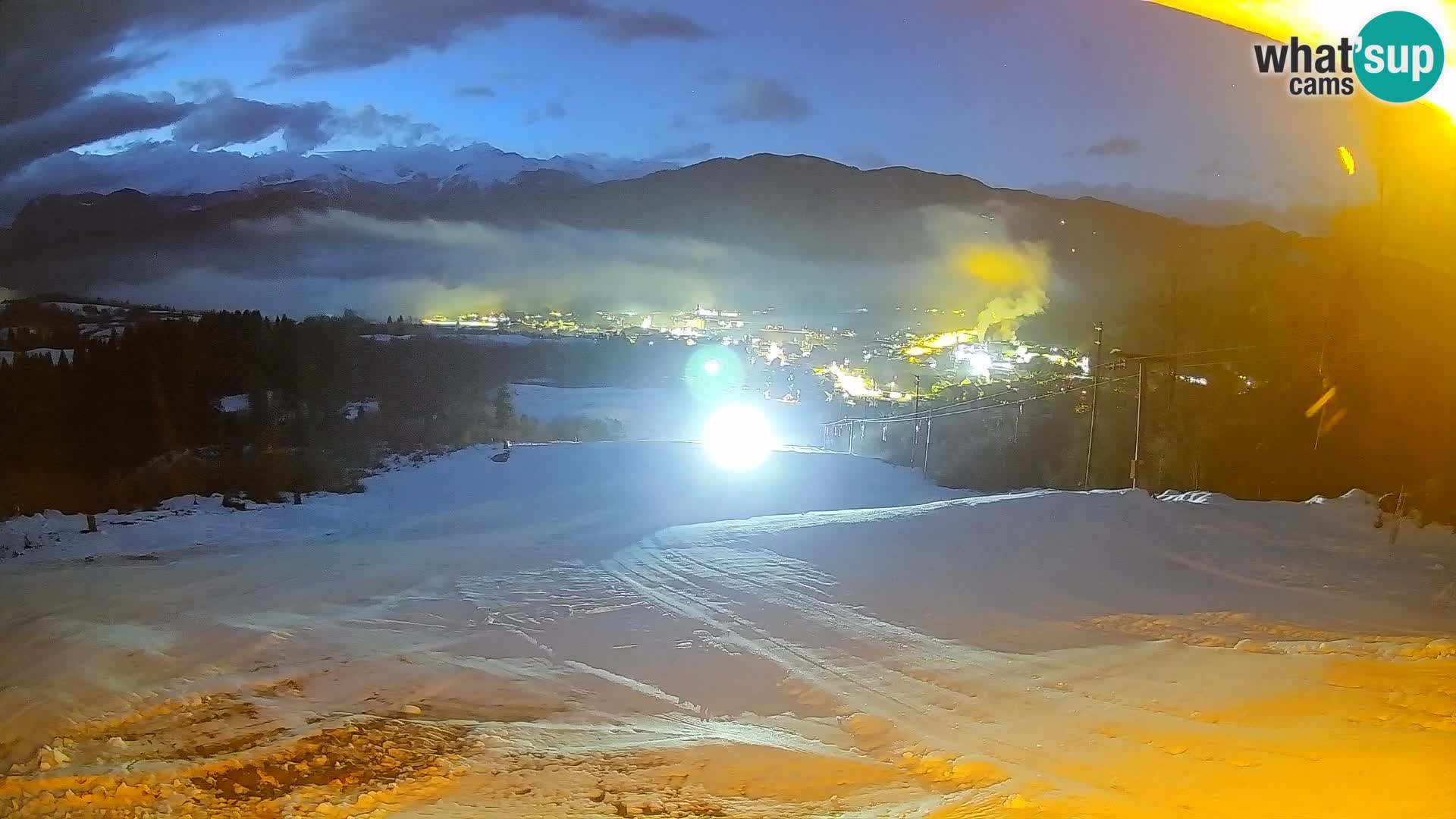 Spletna kamera Bohinjska Bistrica – Pogled v živo s smučišča Kozji Hrbet