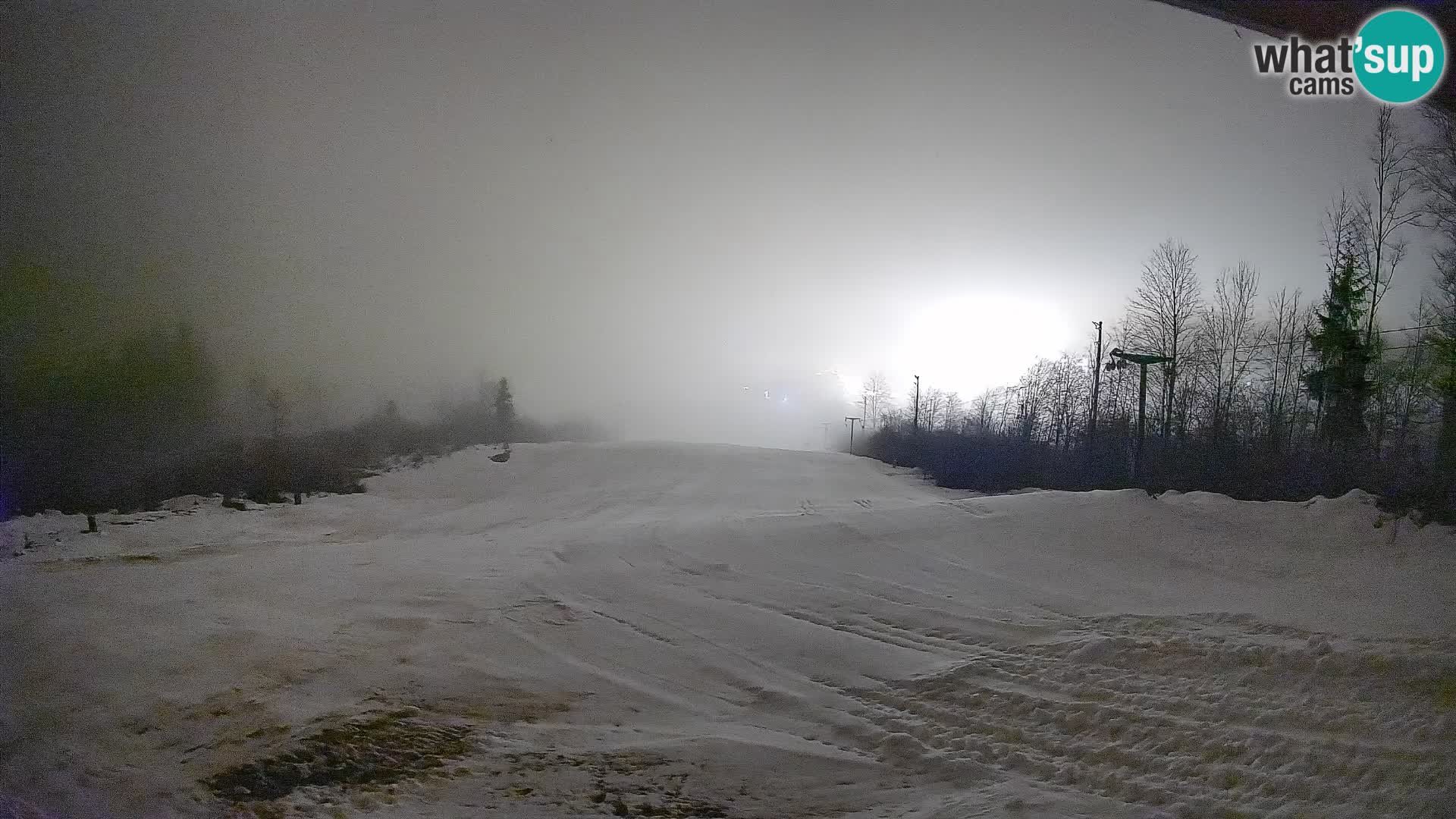 Kamera uživo Bohinjska Bistrica – Pogled u stvarnom vremenu sa skijališta Kozji Hrbet