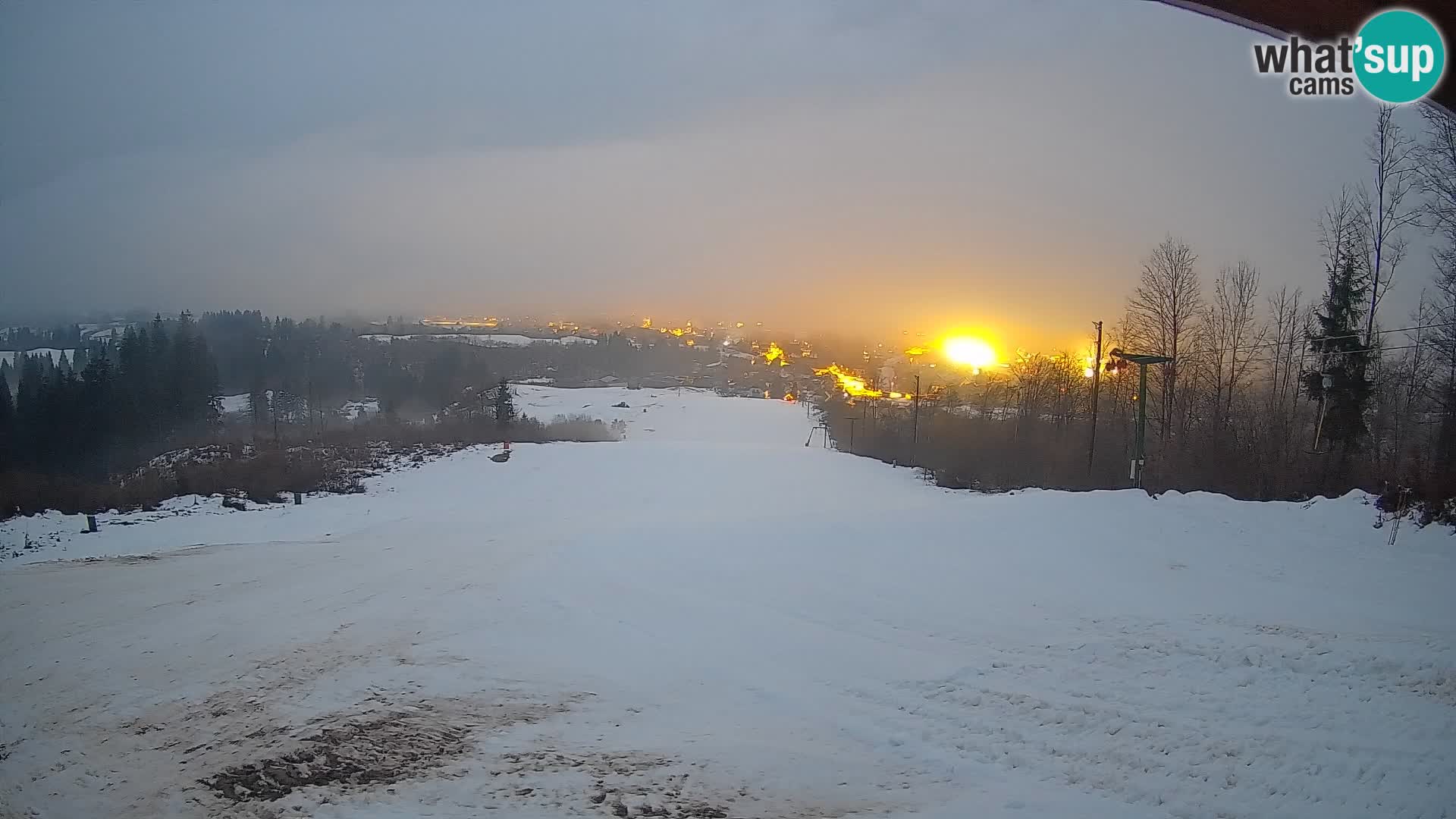 Kamera uživo Bohinjska Bistrica – Pogled u stvarnom vremenu sa skijališta Kozji Hrbet