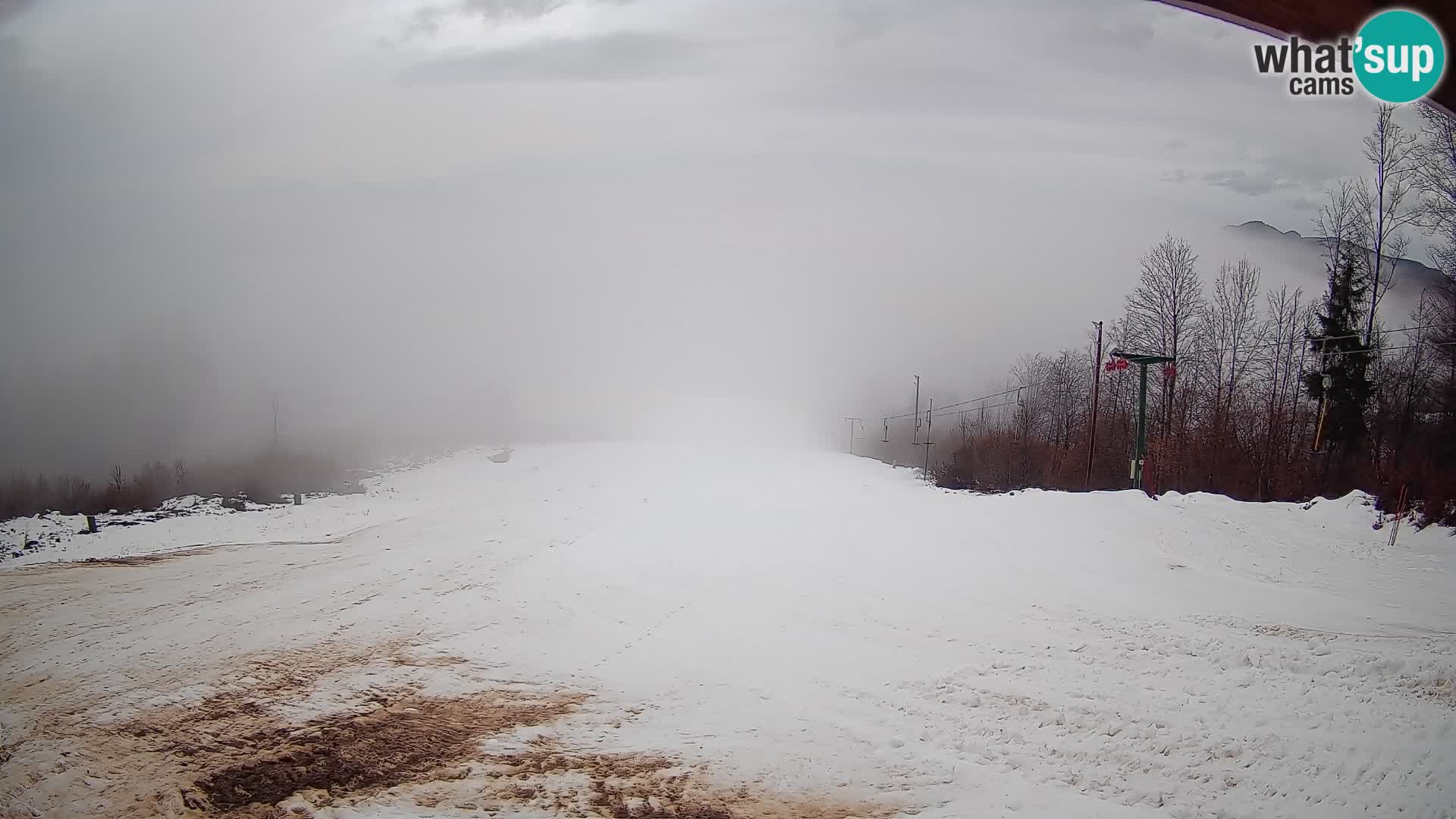 Kamera uživo Bohinjska Bistrica – Pogled u stvarnom vremenu sa skijališta Kozji Hrbet