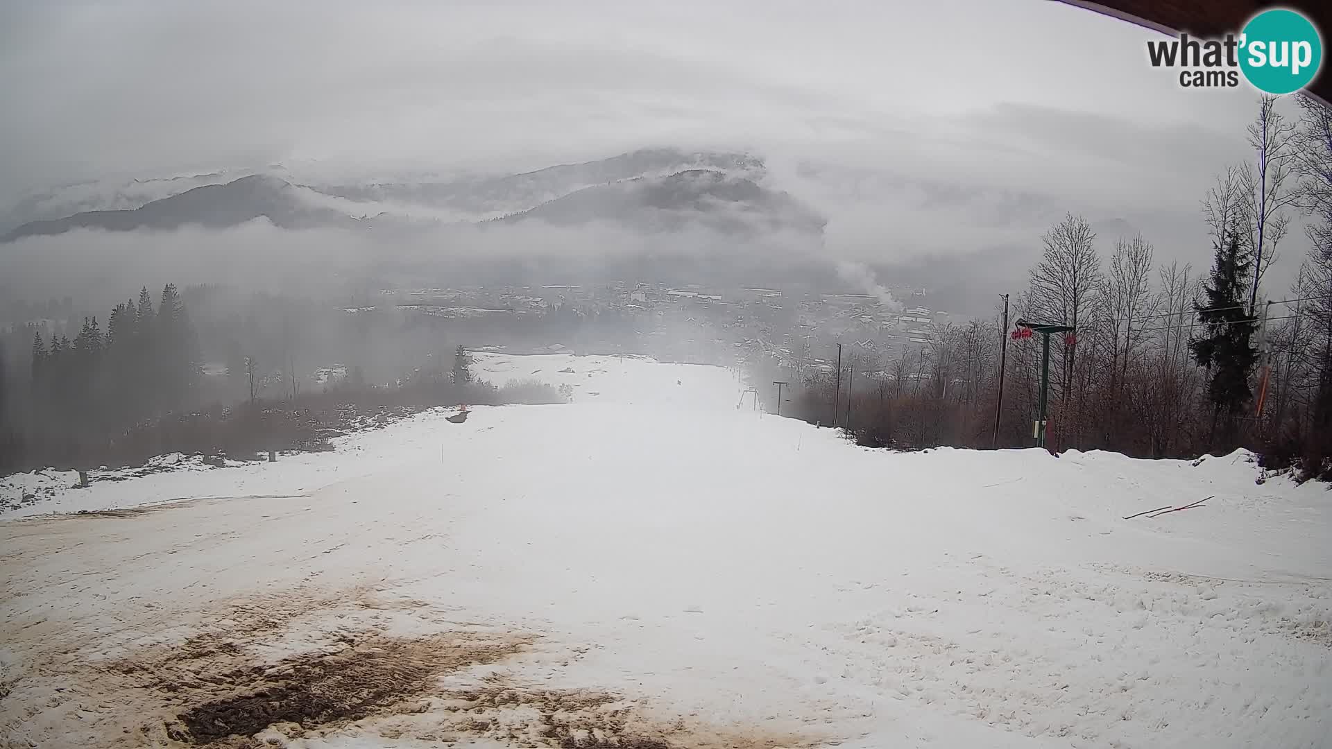 Kamera uživo Bohinjska Bistrica – Pogled u stvarnom vremenu sa skijališta Kozji Hrbet