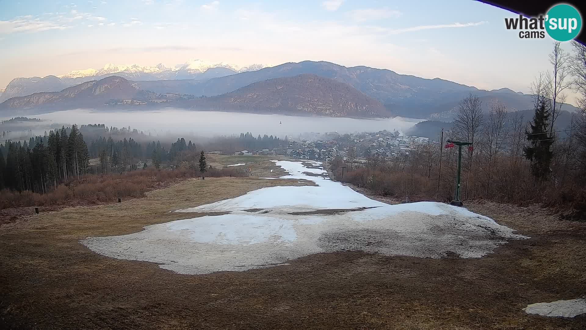 Spletna kamera Bohinjska Bistrica – Pogled v živo s smučišča Kozji Hrbet