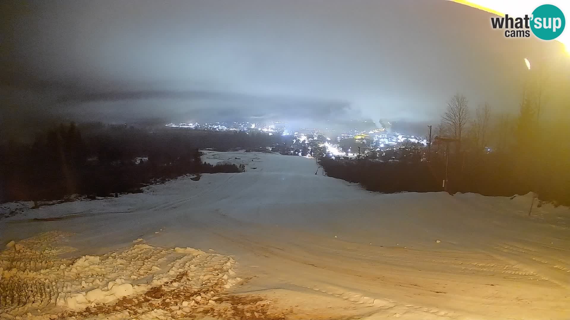 Spletna kamera Bohinjska Bistrica – Pogled v živo s smučišča Kozji Hrbet