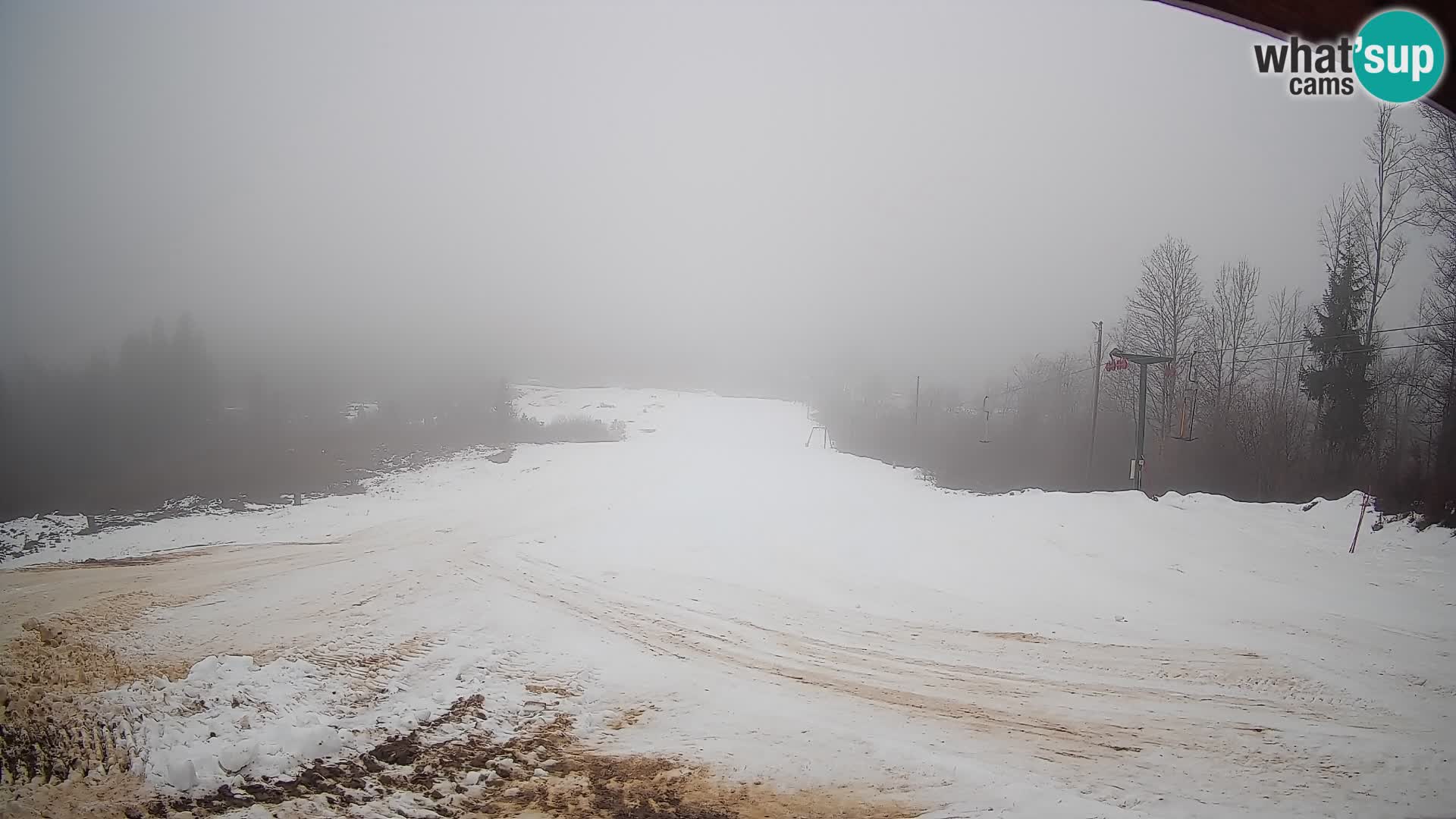 Kamera uživo Bohinjska Bistrica – Pogled u stvarnom vremenu sa skijališta Kozji Hrbet