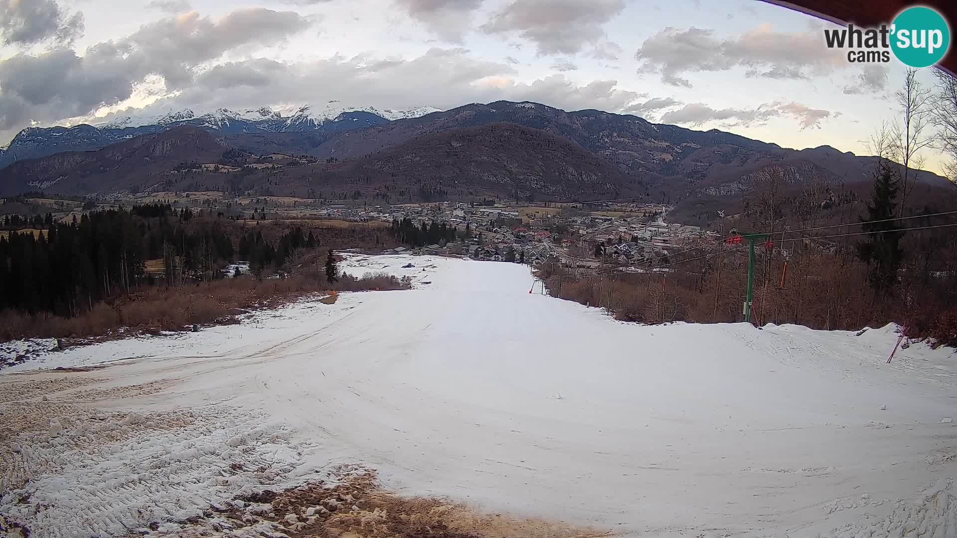 Kamera uživo Bohinjska Bistrica – Pogled u stvarnom vremenu sa skijališta Kozji Hrbet