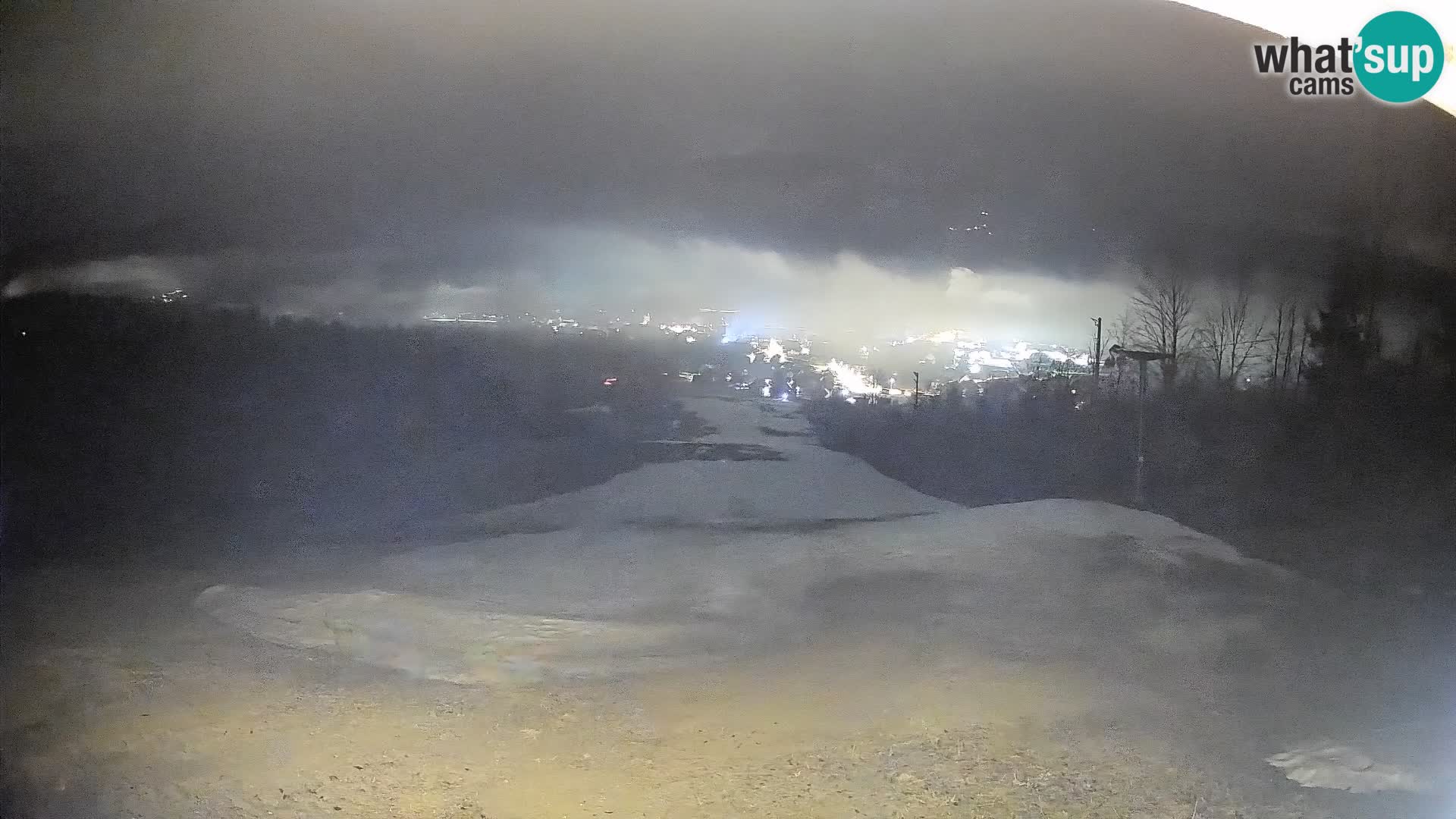 Spletna kamera Bohinjska Bistrica – Pogled v živo s smučišča Kozji Hrbet