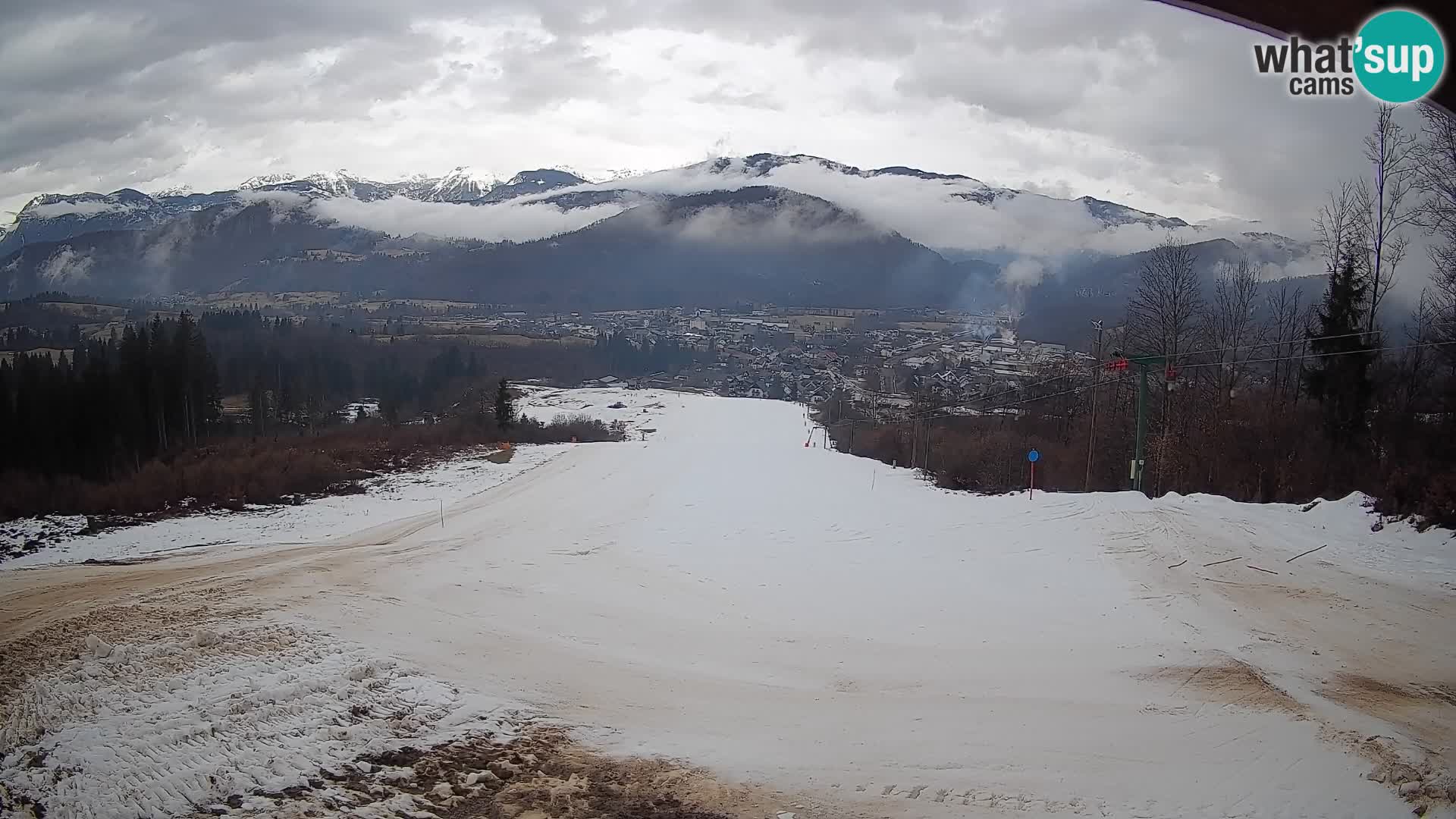 Spletna kamera Bohinjska Bistrica – Pogled v živo s smučišča Kozji Hrbet