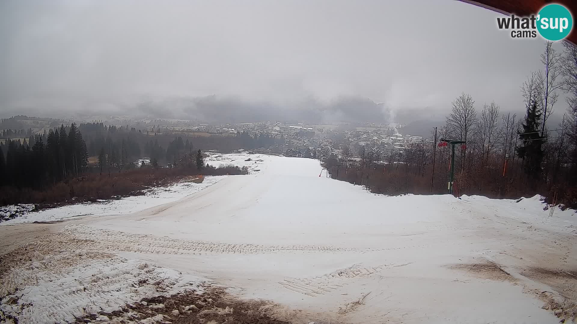Kamera uživo Bohinjska Bistrica – Pogled u stvarnom vremenu sa skijališta Kozji Hrbet