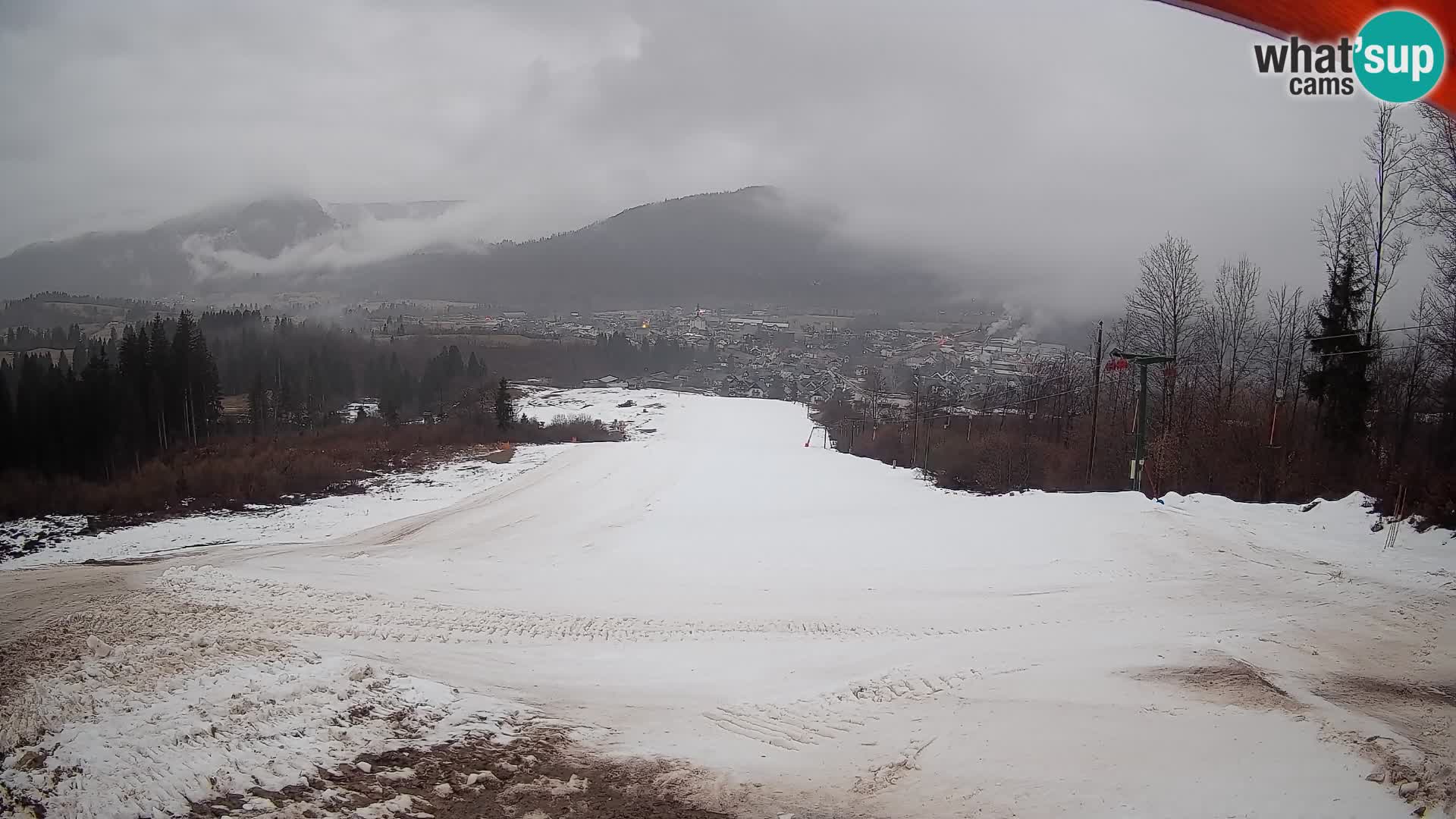 Spletna kamera Bohinjska Bistrica – Pogled v živo s smučišča Kozji Hrbet
