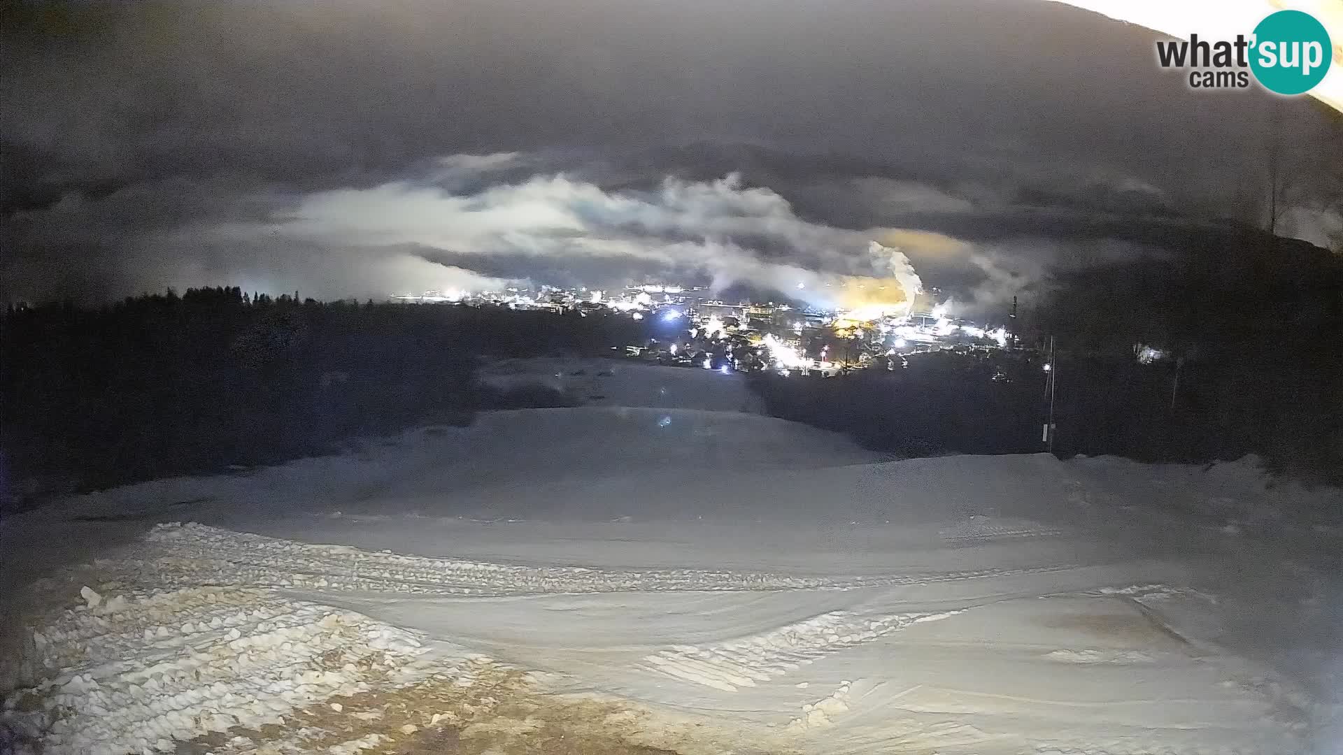 Kamera uživo Bohinjska Bistrica – Pogled u stvarnom vremenu sa skijališta Kozji Hrbet