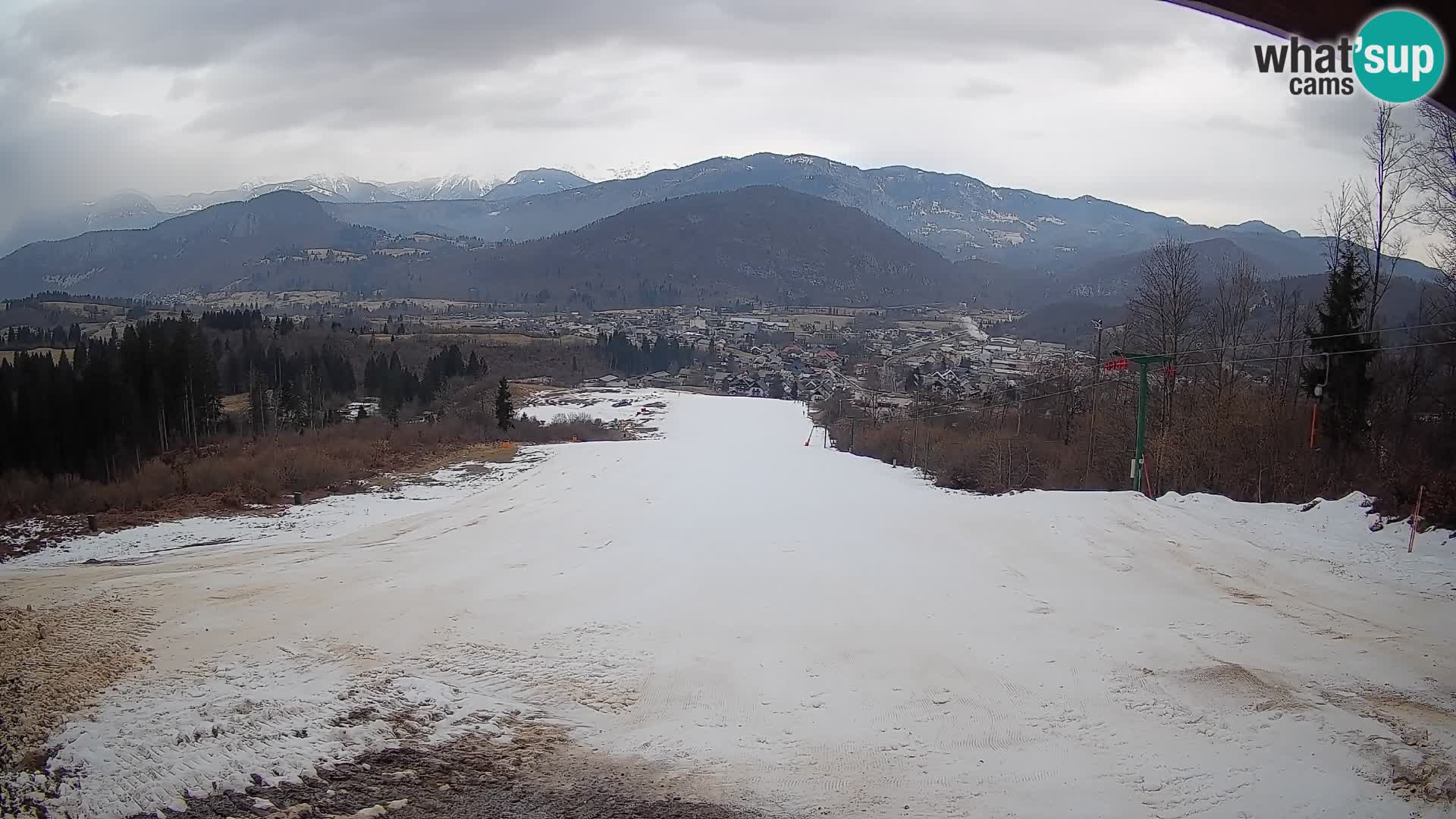 Kamera uživo Bohinjska Bistrica – Pogled u stvarnom vremenu sa skijališta Kozji Hrbet