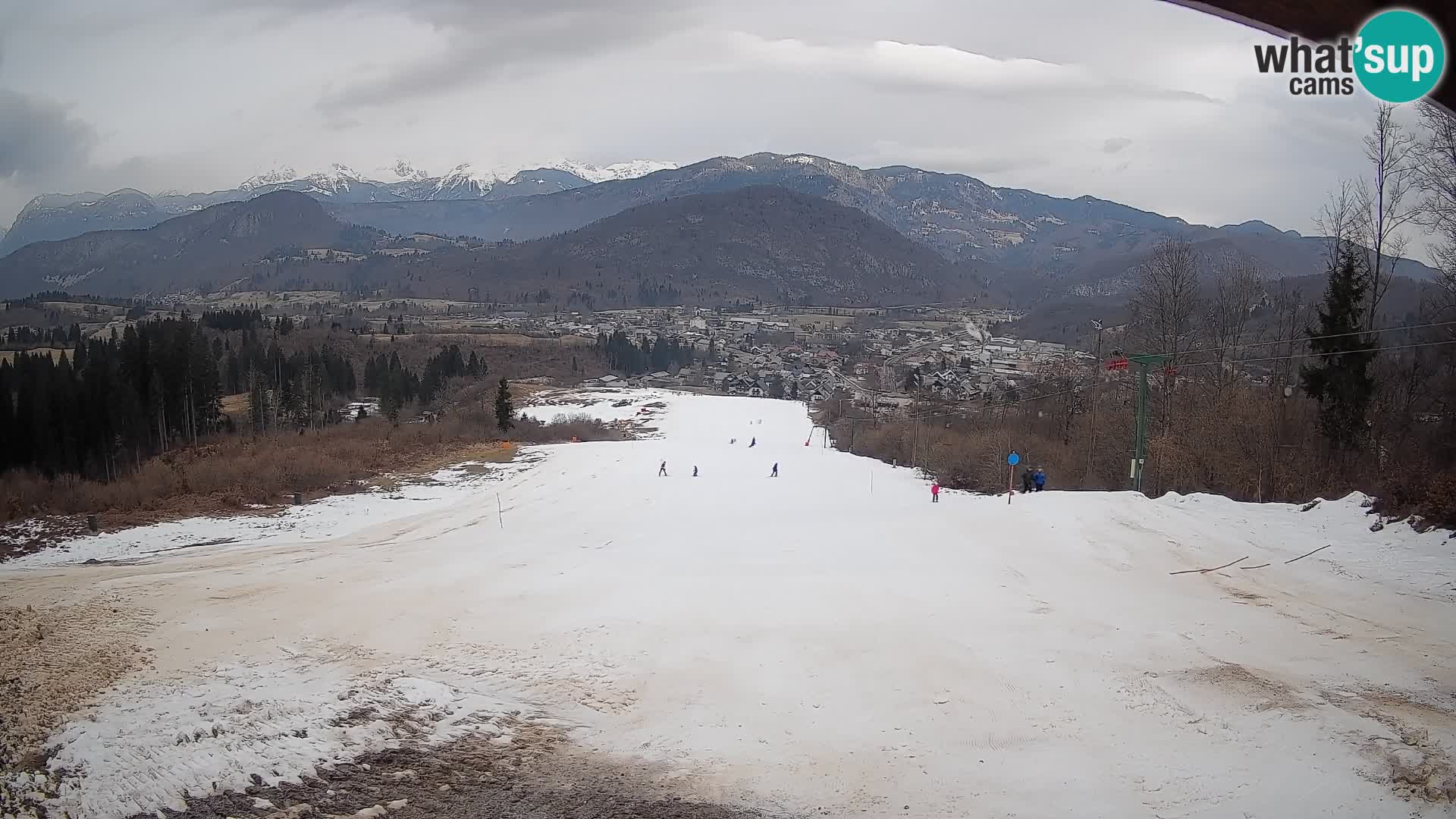 Kamera uživo Bohinjska Bistrica – Pogled u stvarnom vremenu sa skijališta Kozji Hrbet