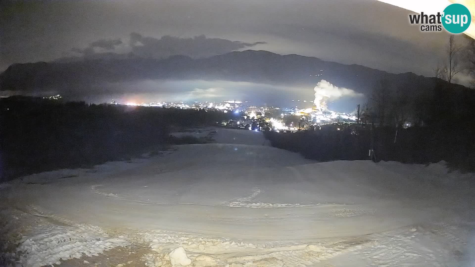 Kamera uživo Bohinjska Bistrica – Pogled u stvarnom vremenu sa skijališta Kozji Hrbet