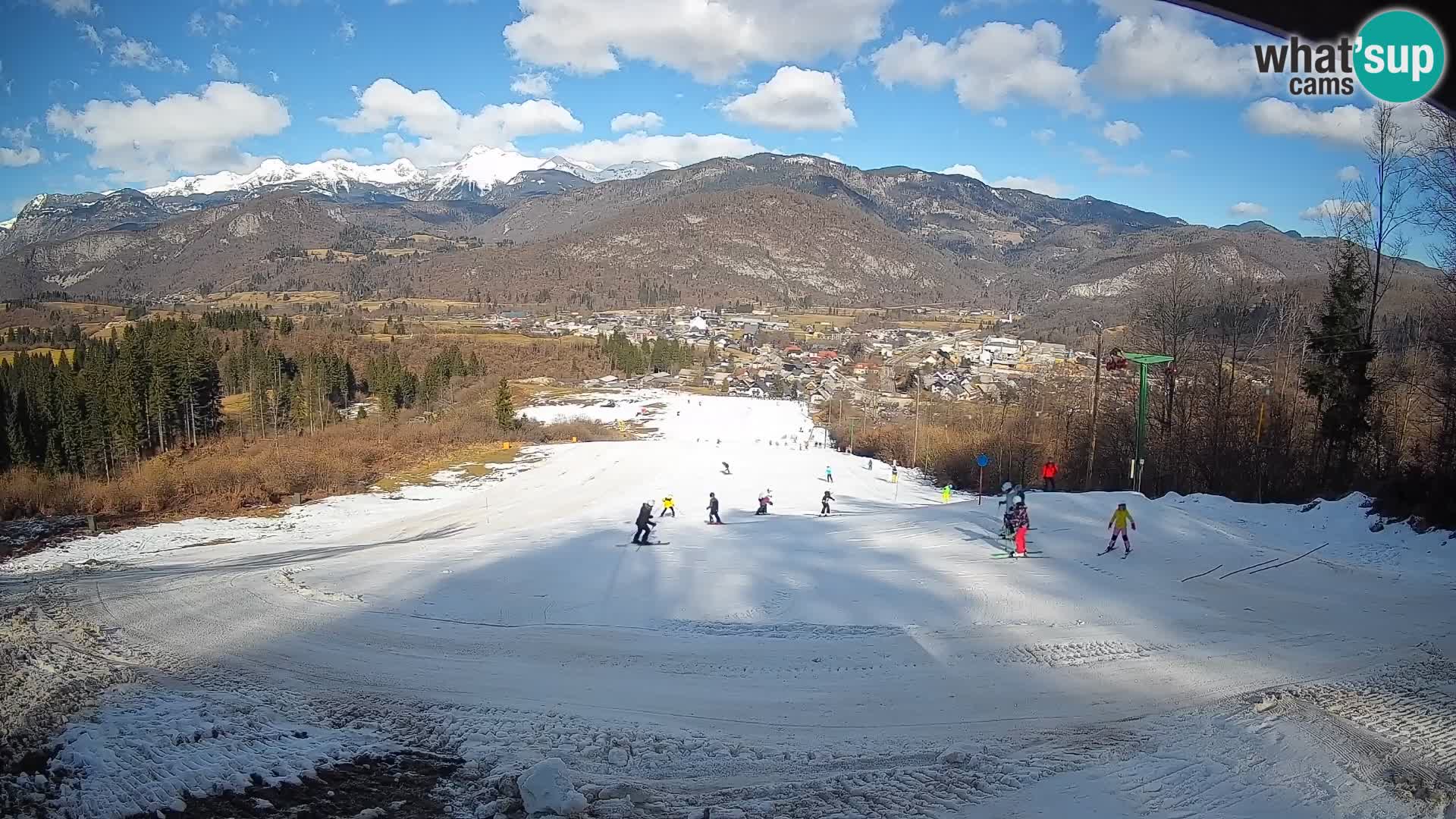 Kamera uživo Bohinjska Bistrica – Pogled u stvarnom vremenu sa skijališta Kozji Hrbet