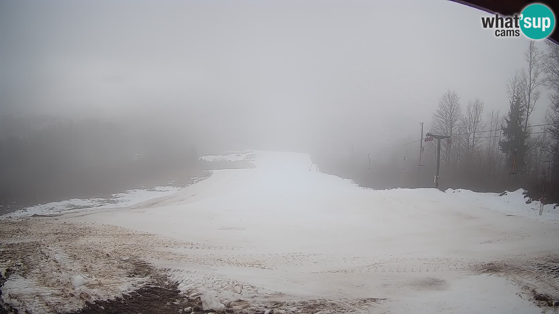 Kamera uživo Bohinjska Bistrica – Pogled u stvarnom vremenu sa skijališta Kozji Hrbet