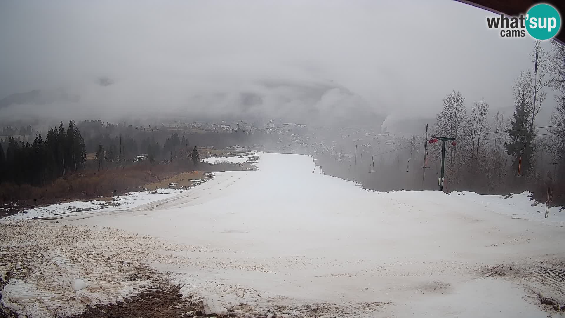 Kamera uživo Bohinjska Bistrica – Pogled u stvarnom vremenu sa skijališta Kozji Hrbet