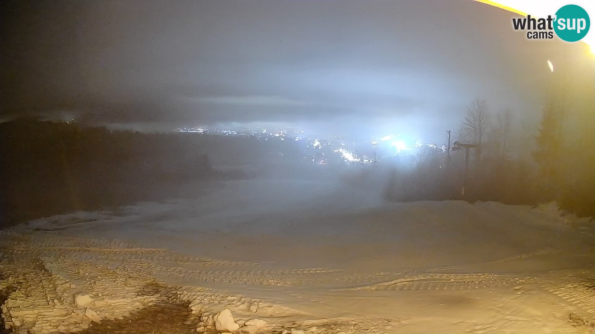 Spletna kamera Bohinjska Bistrica – Pogled v živo s smučišča Kozji Hrbet