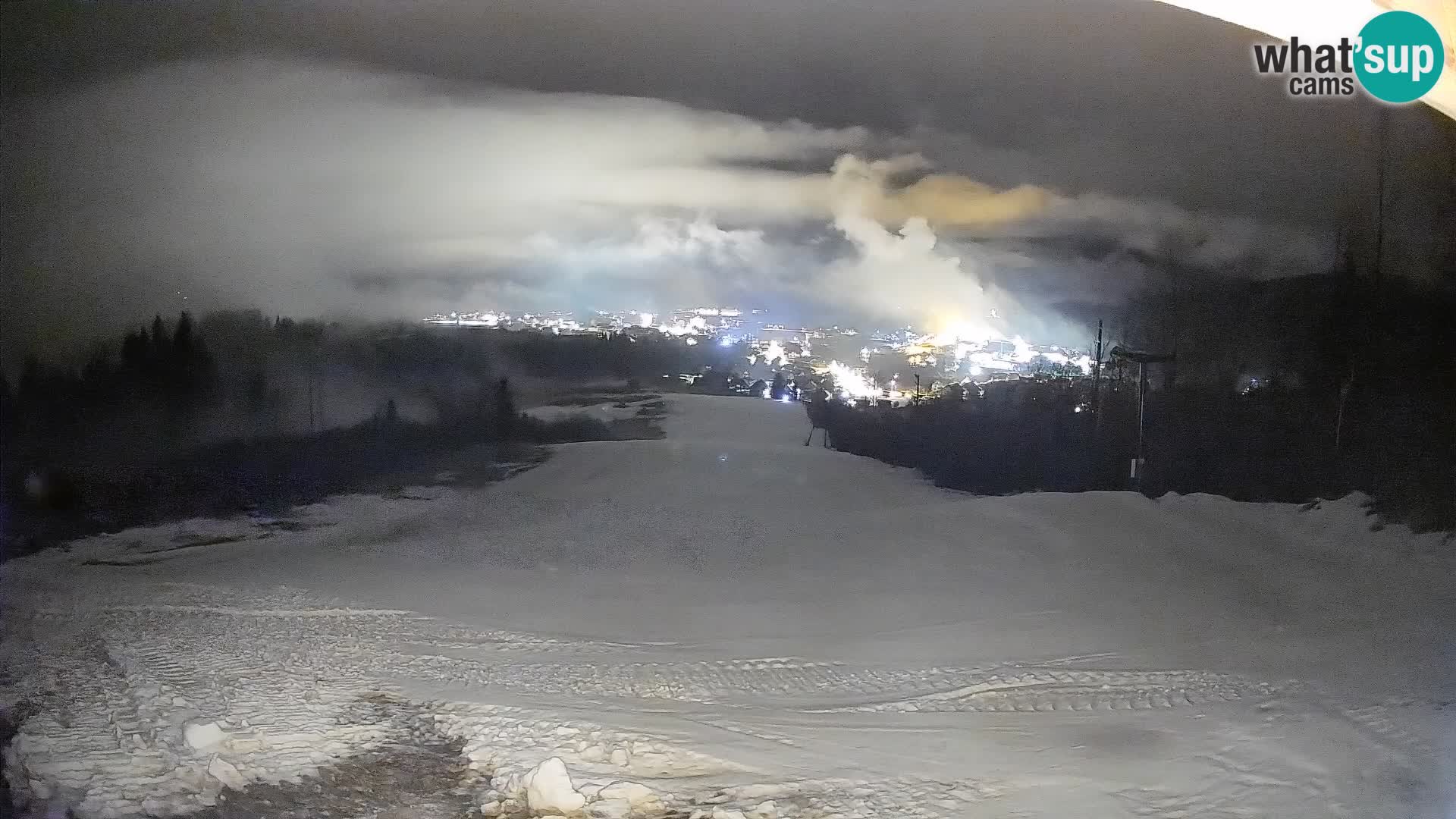 Spletna kamera Bohinjska Bistrica – Pogled v živo s smučišča Kozji Hrbet