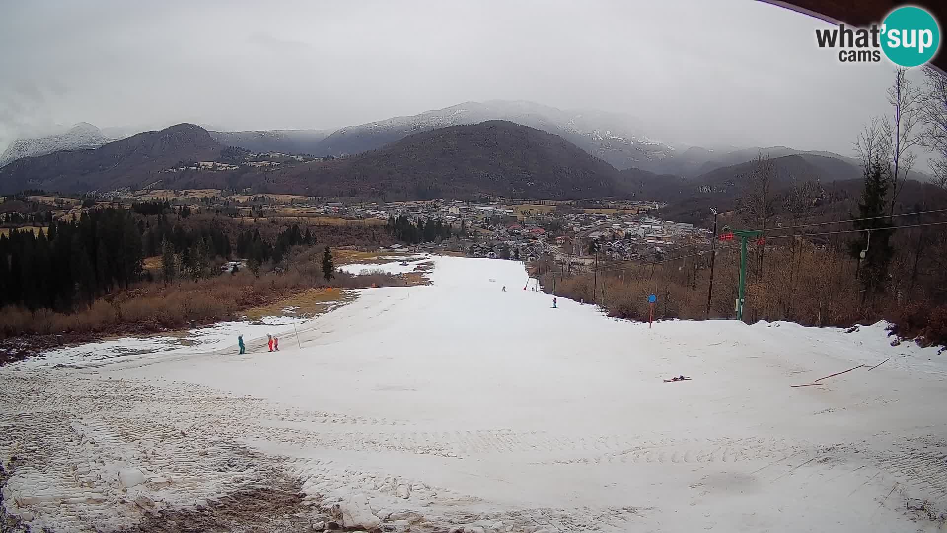 Kamera uživo Bohinjska Bistrica – Pogled u stvarnom vremenu sa skijališta Kozji Hrbet