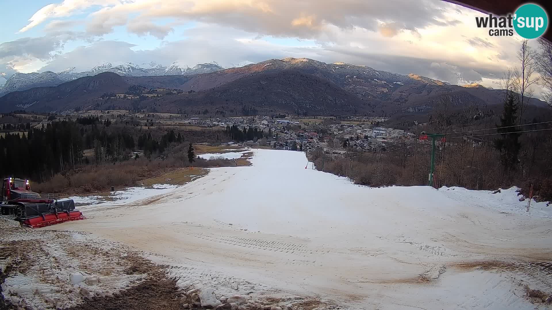 Kamera uživo Bohinjska Bistrica – Pogled u stvarnom vremenu sa skijališta Kozji Hrbet