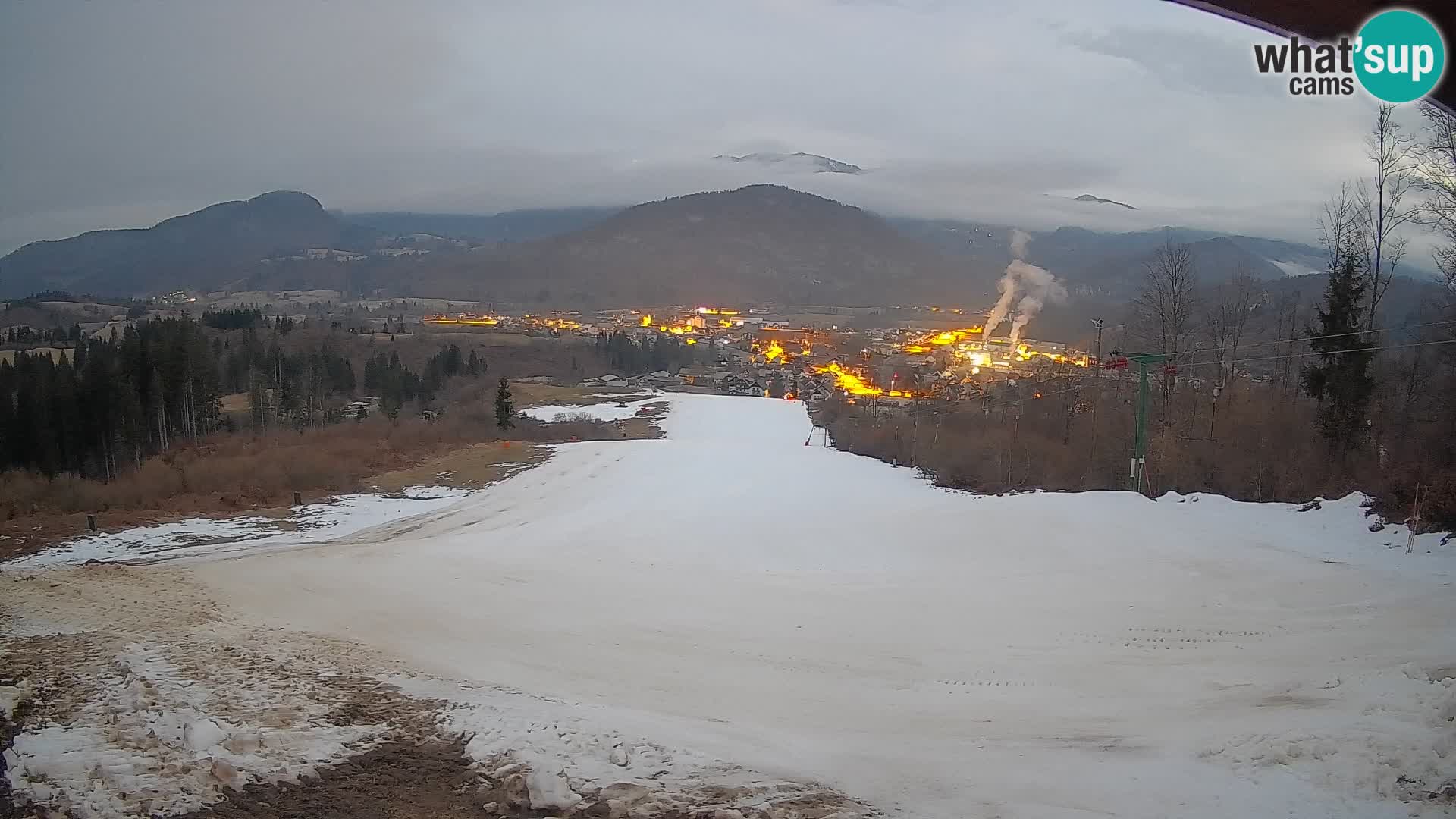 Kamera uživo Bohinjska Bistrica – Pogled u stvarnom vremenu sa skijališta Kozji Hrbet