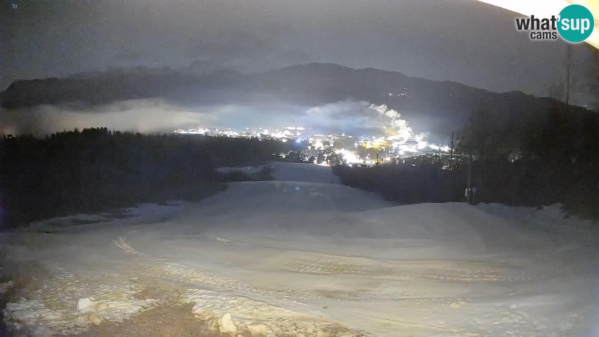 Spletna kamera Bohinjska Bistrica – Pogled v živo s smučišča Kozji Hrbet