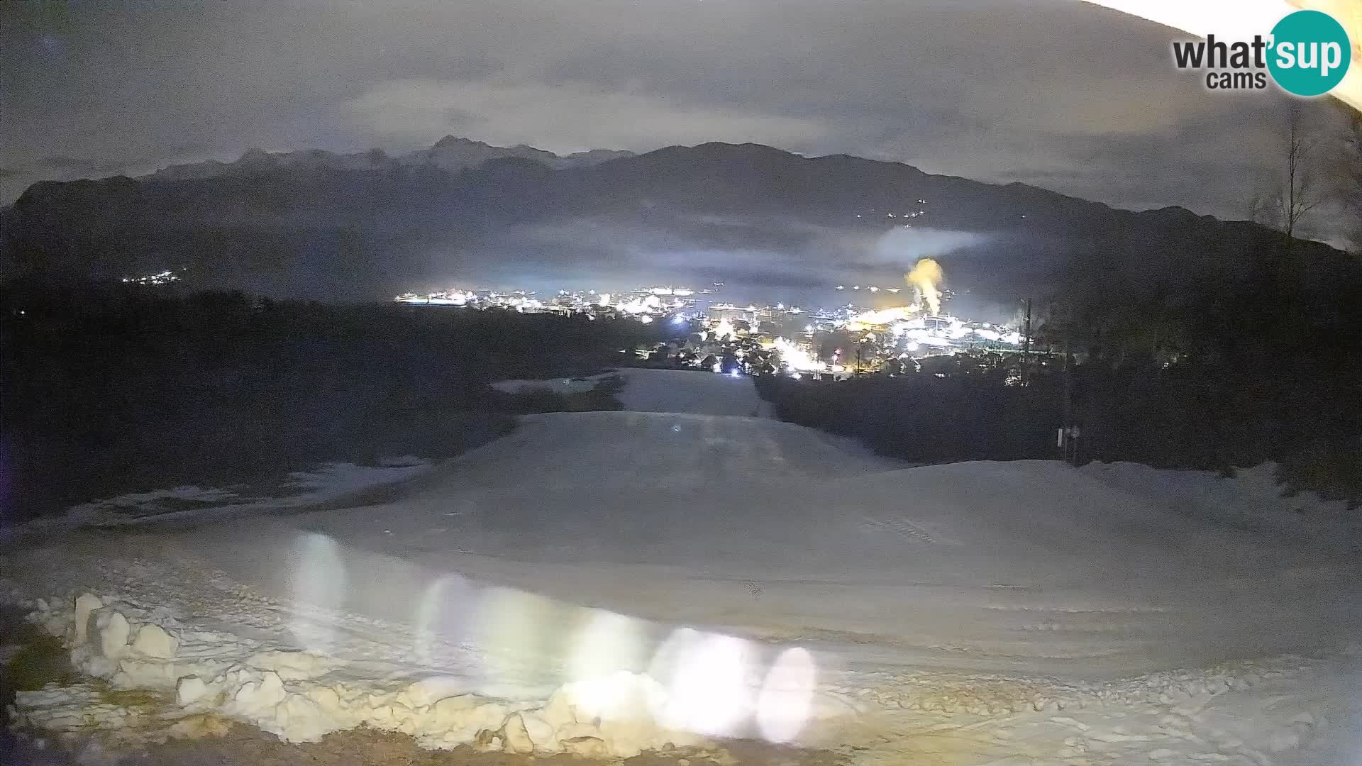 Kamera uživo Bohinjska Bistrica – Pogled u stvarnom vremenu sa skijališta Kozji Hrbet