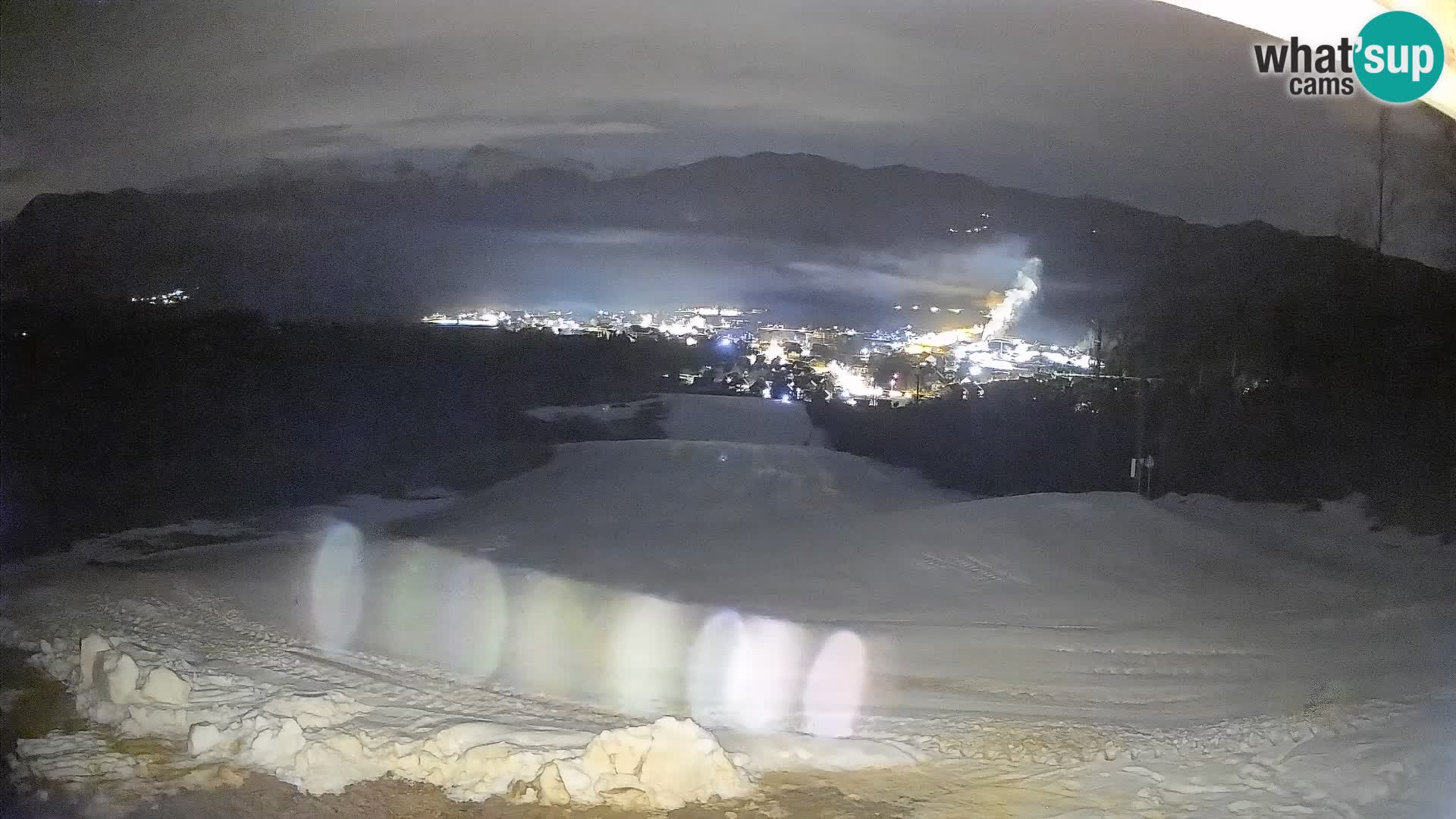 Kamera uživo Bohinjska Bistrica – Pogled u stvarnom vremenu sa skijališta Kozji Hrbet