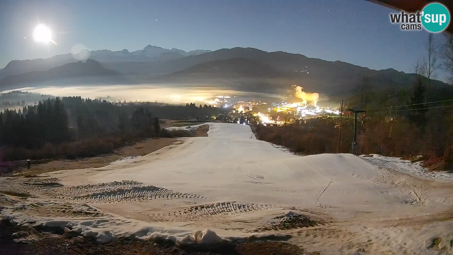 Spletna kamera Bohinjska Bistrica – Pogled v živo s smučišča Kozji Hrbet