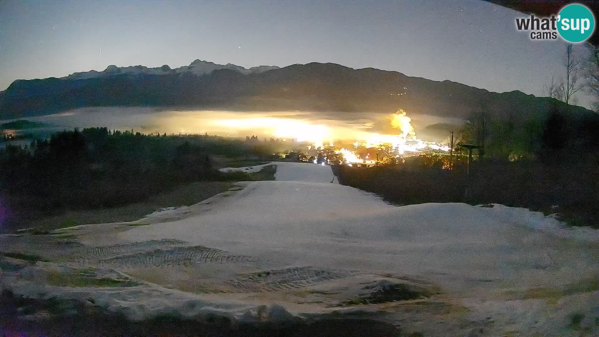 Spletna kamera Bohinjska Bistrica – Pogled v živo s smučišča Kozji Hrbet