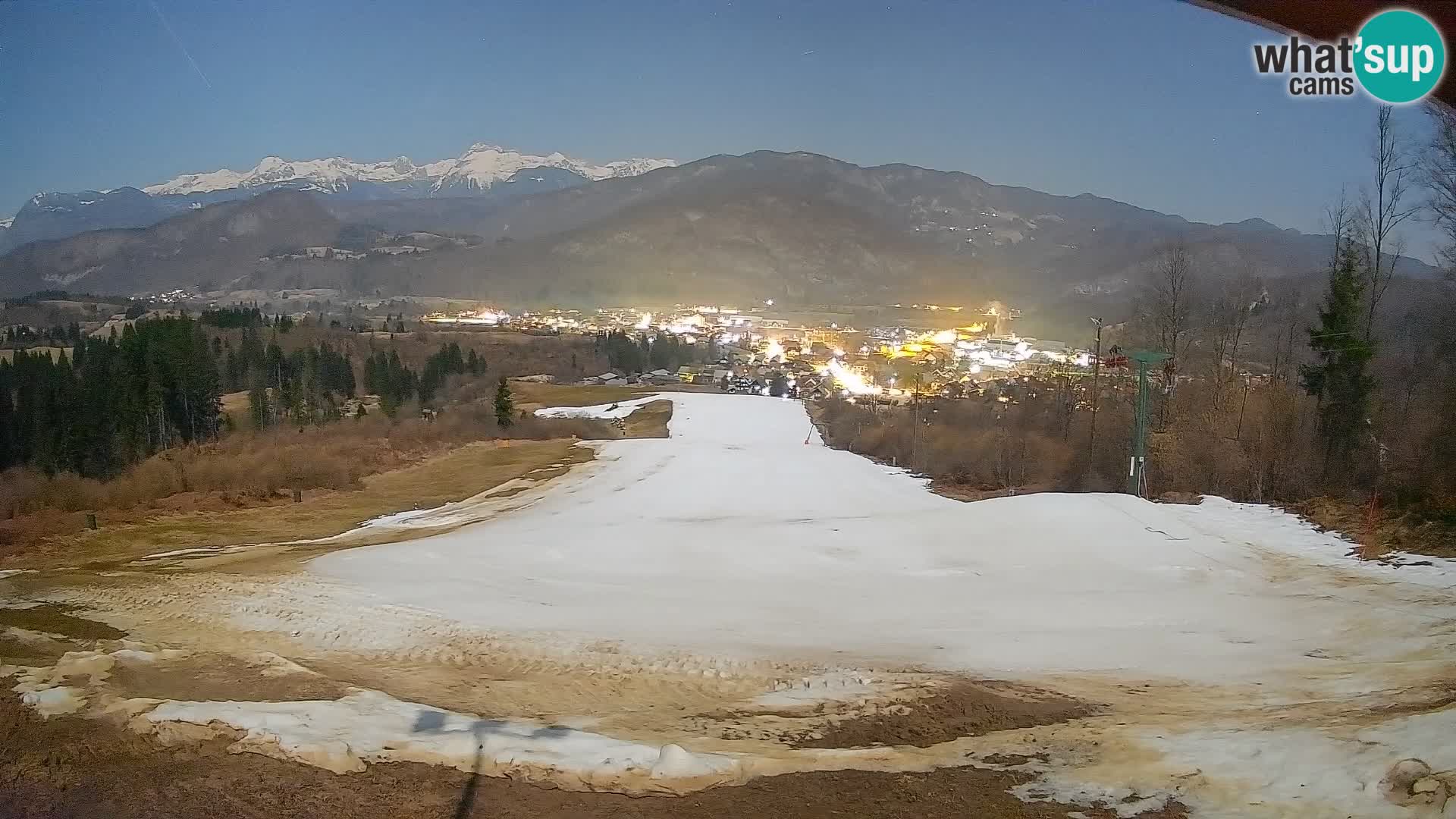Spletna kamera Bohinjska Bistrica – Pogled v živo s smučišča Kozji Hrbet