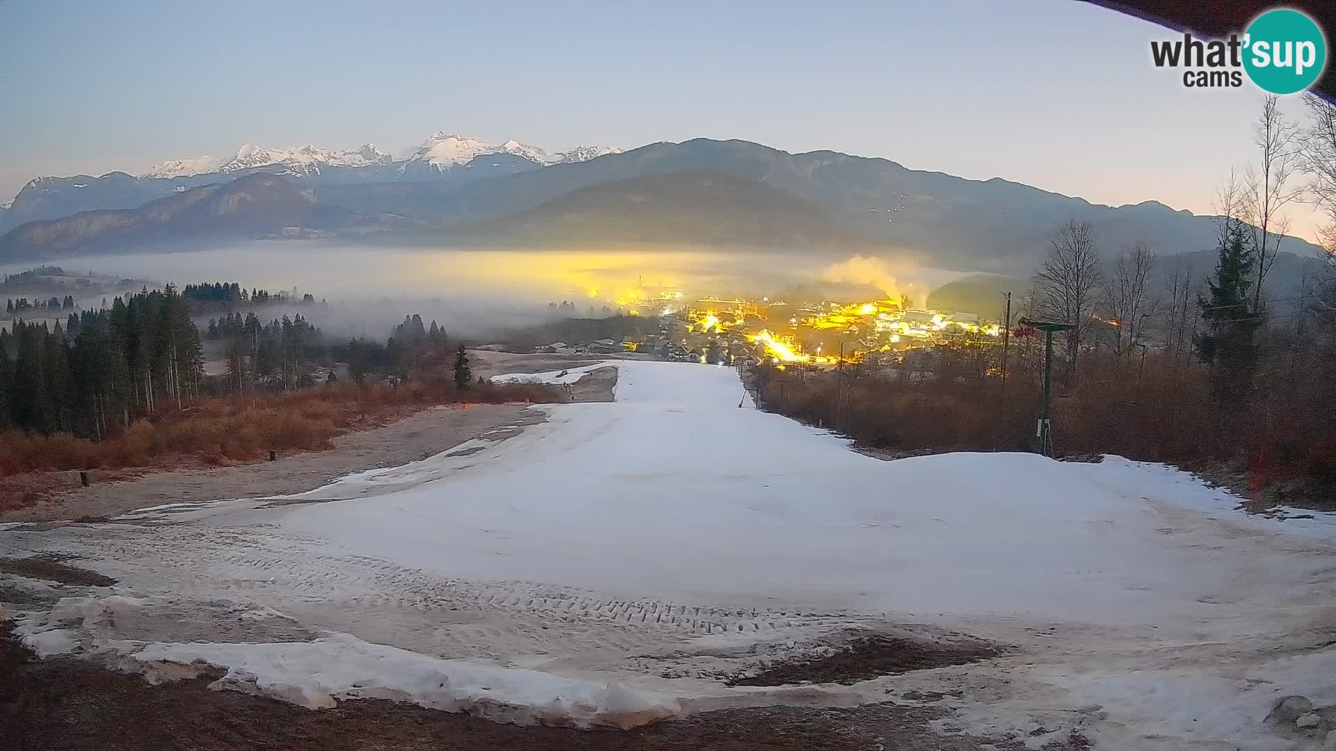 Kamera uživo Bohinjska Bistrica – Pogled u stvarnom vremenu sa skijališta Kozji Hrbet