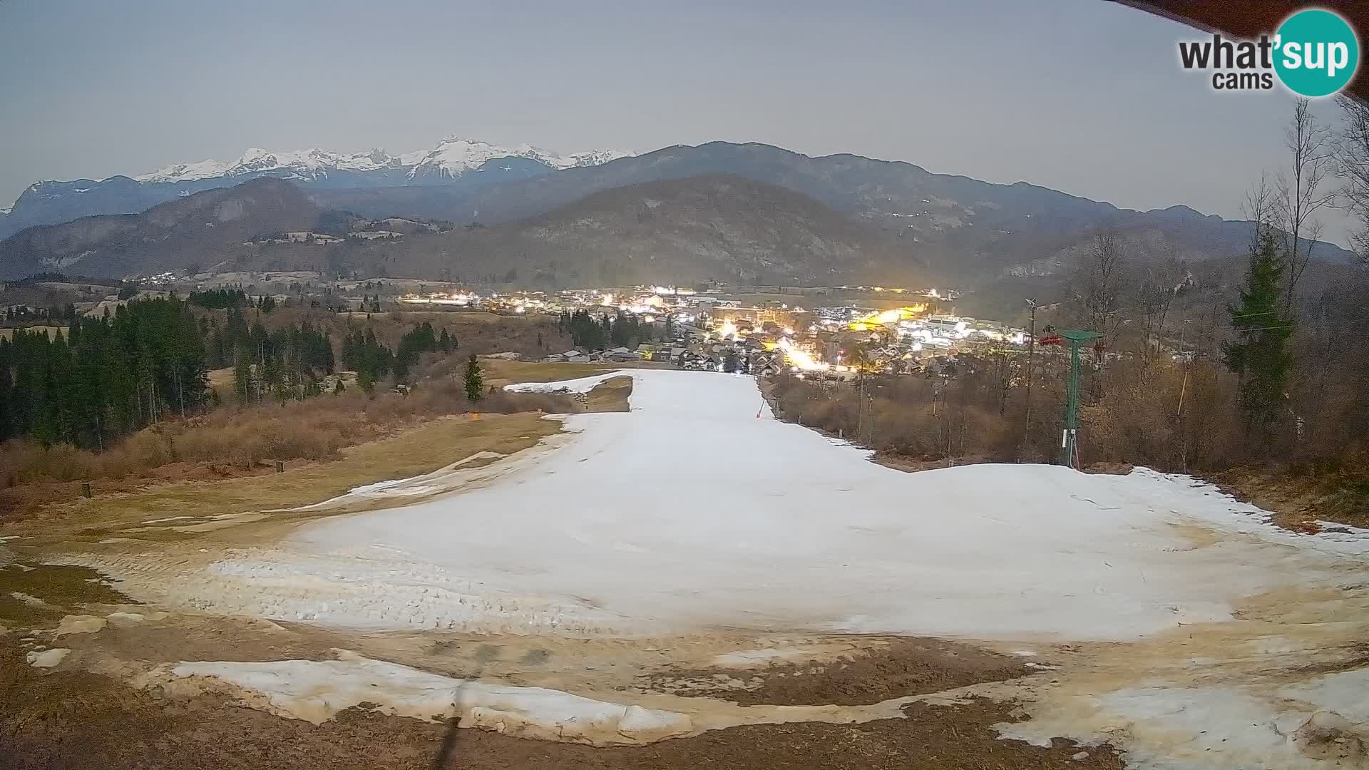 Kamera uživo Bohinjska Bistrica – Pogled u stvarnom vremenu sa skijališta Kozji Hrbet