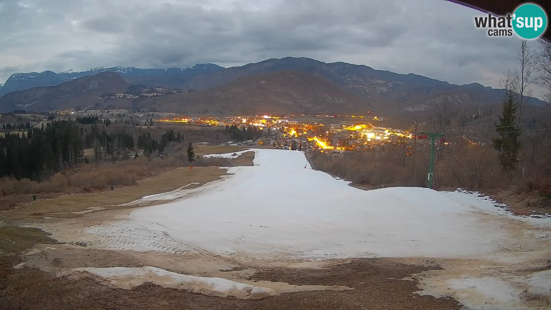 Kamera uživo Bohinjska Bistrica – Pogled u stvarnom vremenu sa skijališta Kozji Hrbet