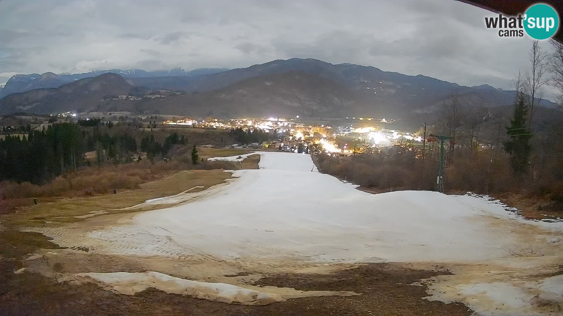 Kamera uživo Bohinjska Bistrica – Pogled u stvarnom vremenu sa skijališta Kozji Hrbet