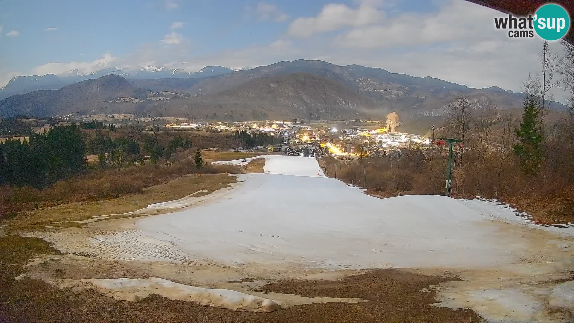 Spletna kamera Bohinjska Bistrica – Pogled v živo s smučišča Kozji Hrbet