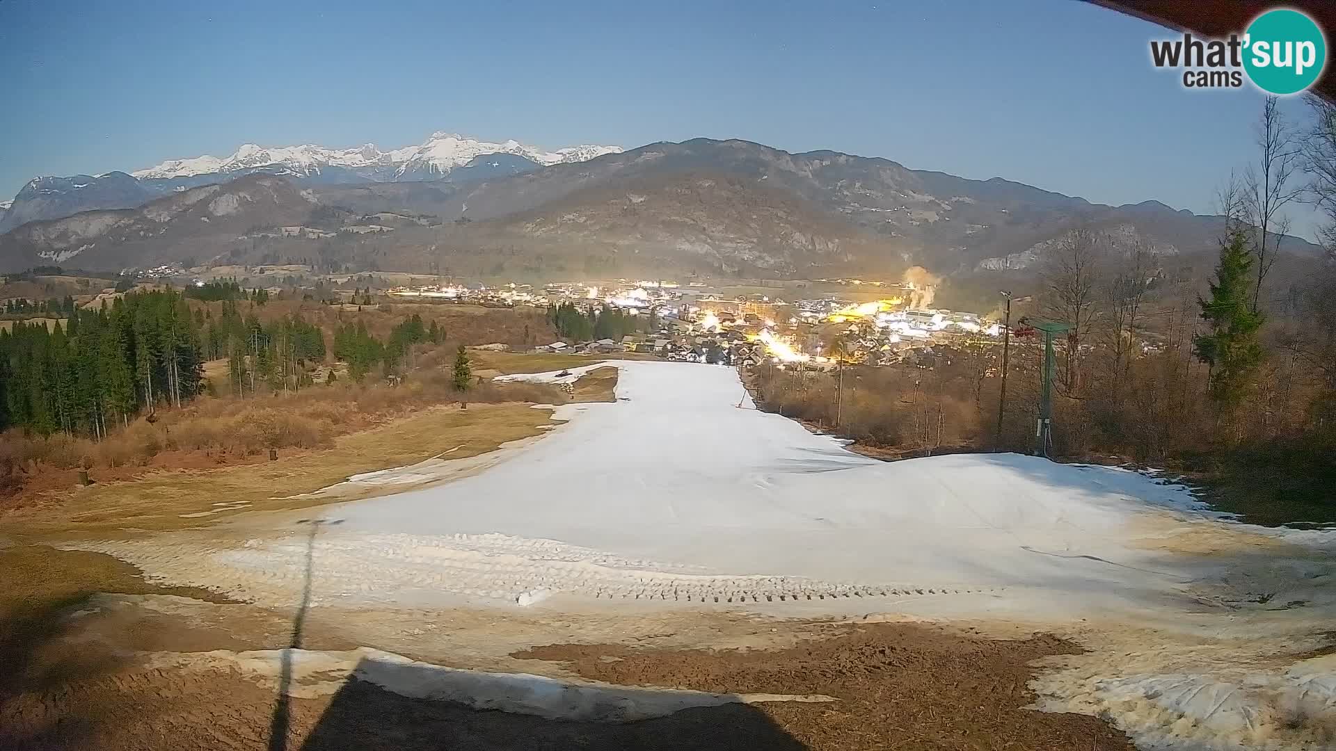 Spletna kamera Bohinjska Bistrica – Pogled v živo s smučišča Kozji Hrbet