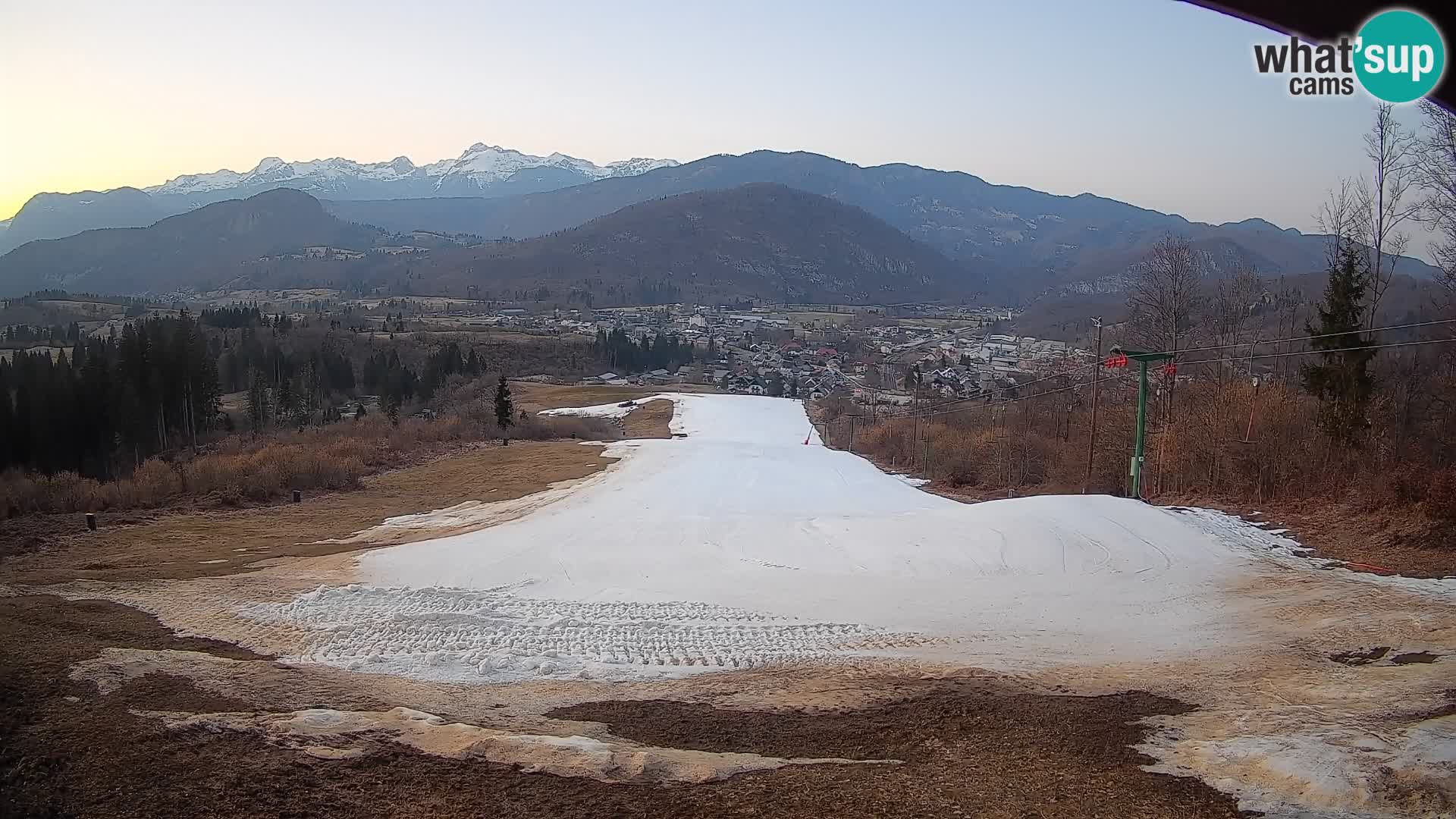 Kamera uživo Bohinjska Bistrica – Pogled u stvarnom vremenu sa skijališta Kozji Hrbet