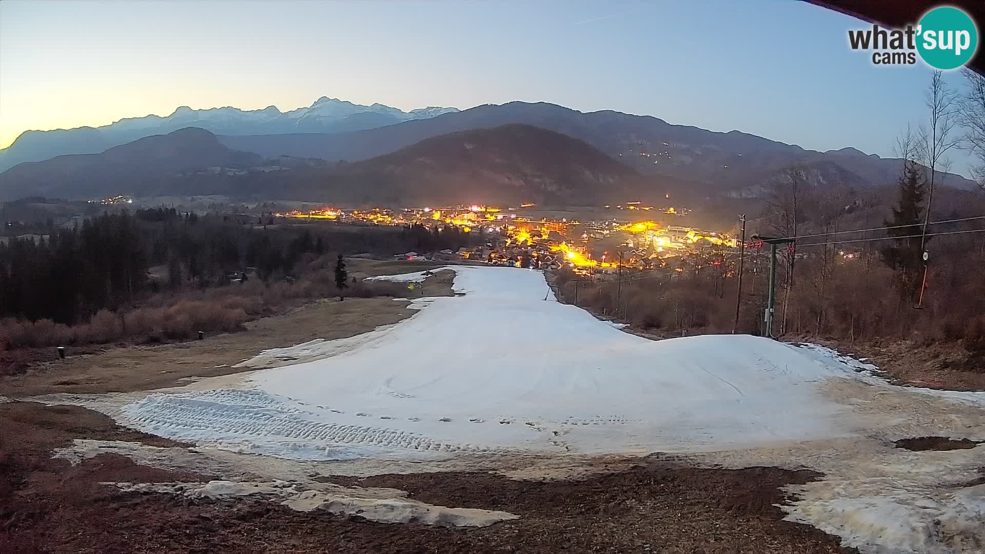 Spletna kamera Bohinjska Bistrica – Pogled v živo s smučišča Kozji Hrbet