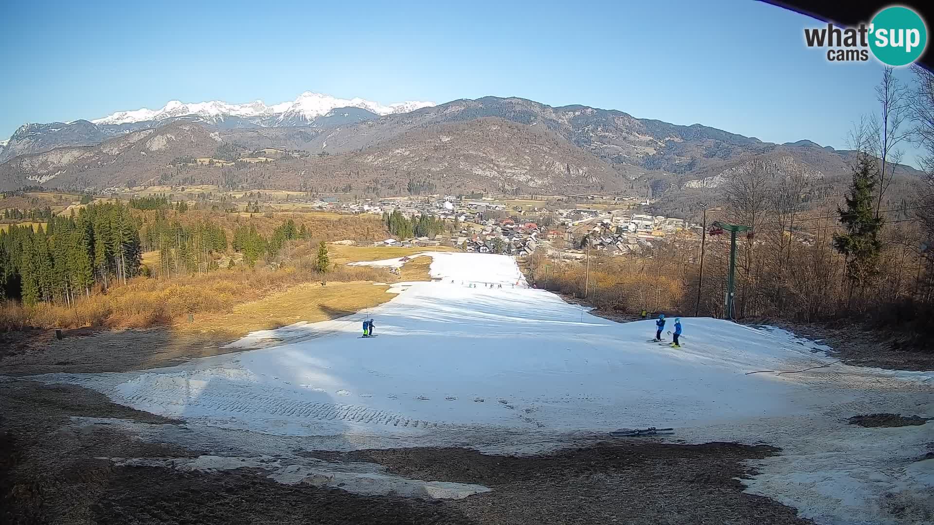 Kamera uživo Bohinjska Bistrica – Pogled u stvarnom vremenu sa skijališta Kozji Hrbet