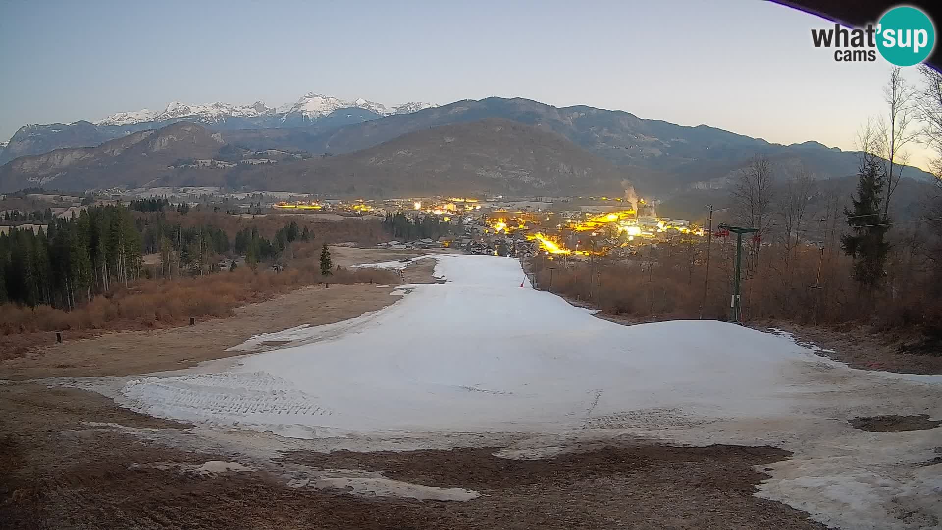 Kamera uživo Bohinjska Bistrica – Pogled u stvarnom vremenu sa skijališta Kozji Hrbet