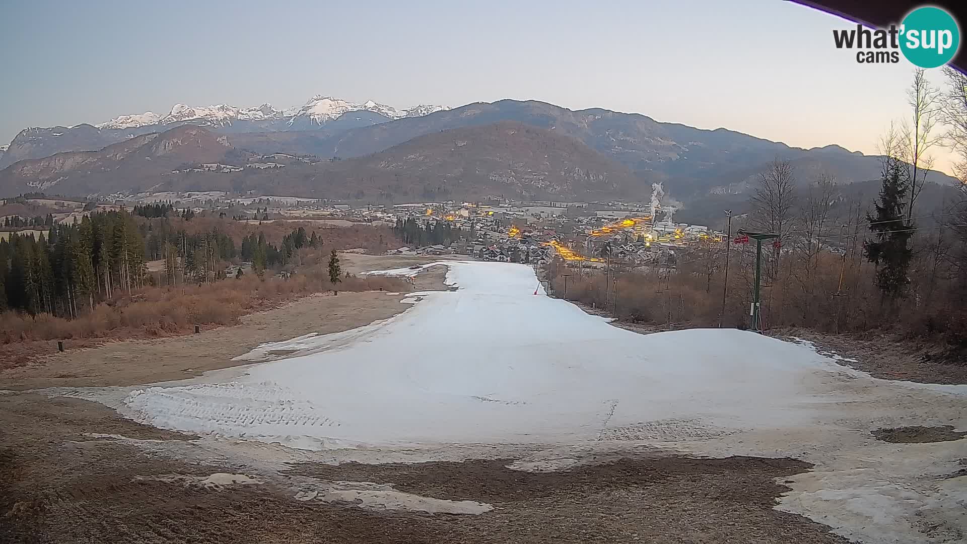 Spletna kamera Bohinjska Bistrica – Pogled v živo s smučišča Kozji Hrbet