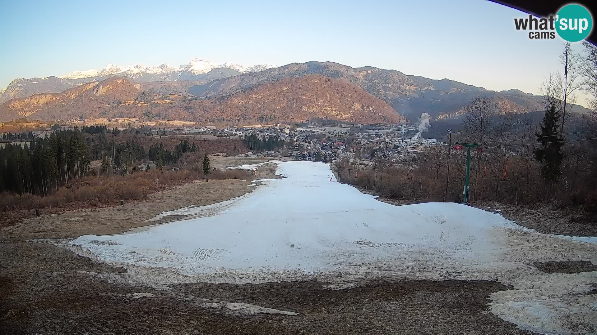 Spletna kamera Bohinjska Bistrica – Pogled v živo s smučišča Kozji Hrbet