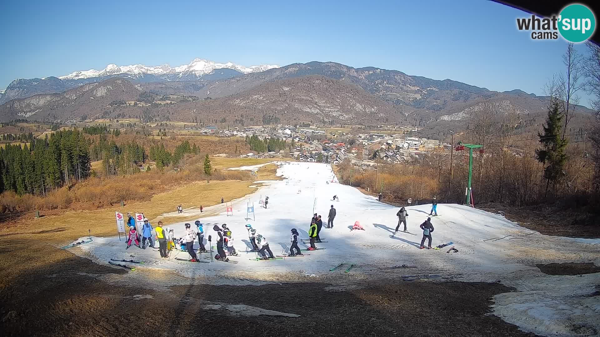 Spletna kamera Bohinjska Bistrica – Pogled v živo s smučišča Kozji Hrbet
