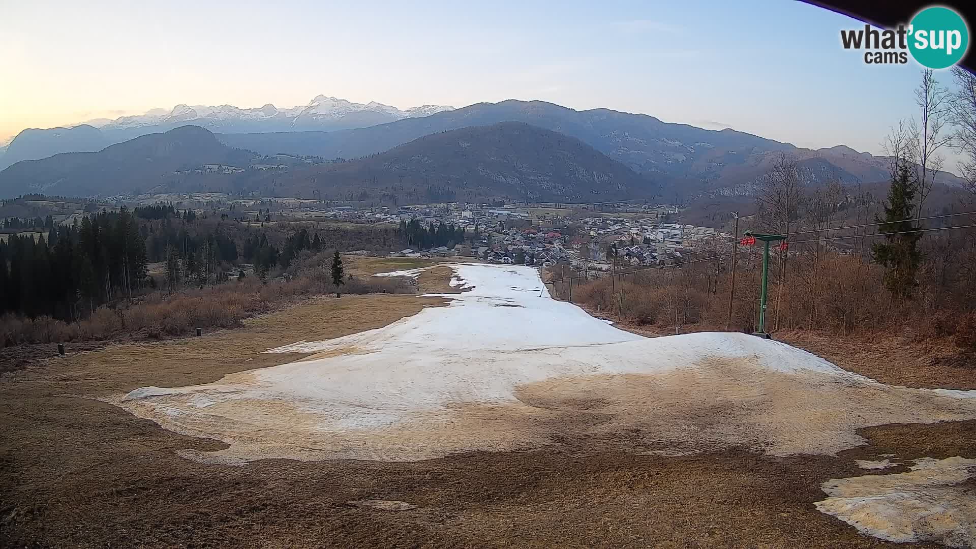 Kamera uživo Bohinjska Bistrica – Pogled u stvarnom vremenu sa skijališta Kozji Hrbet